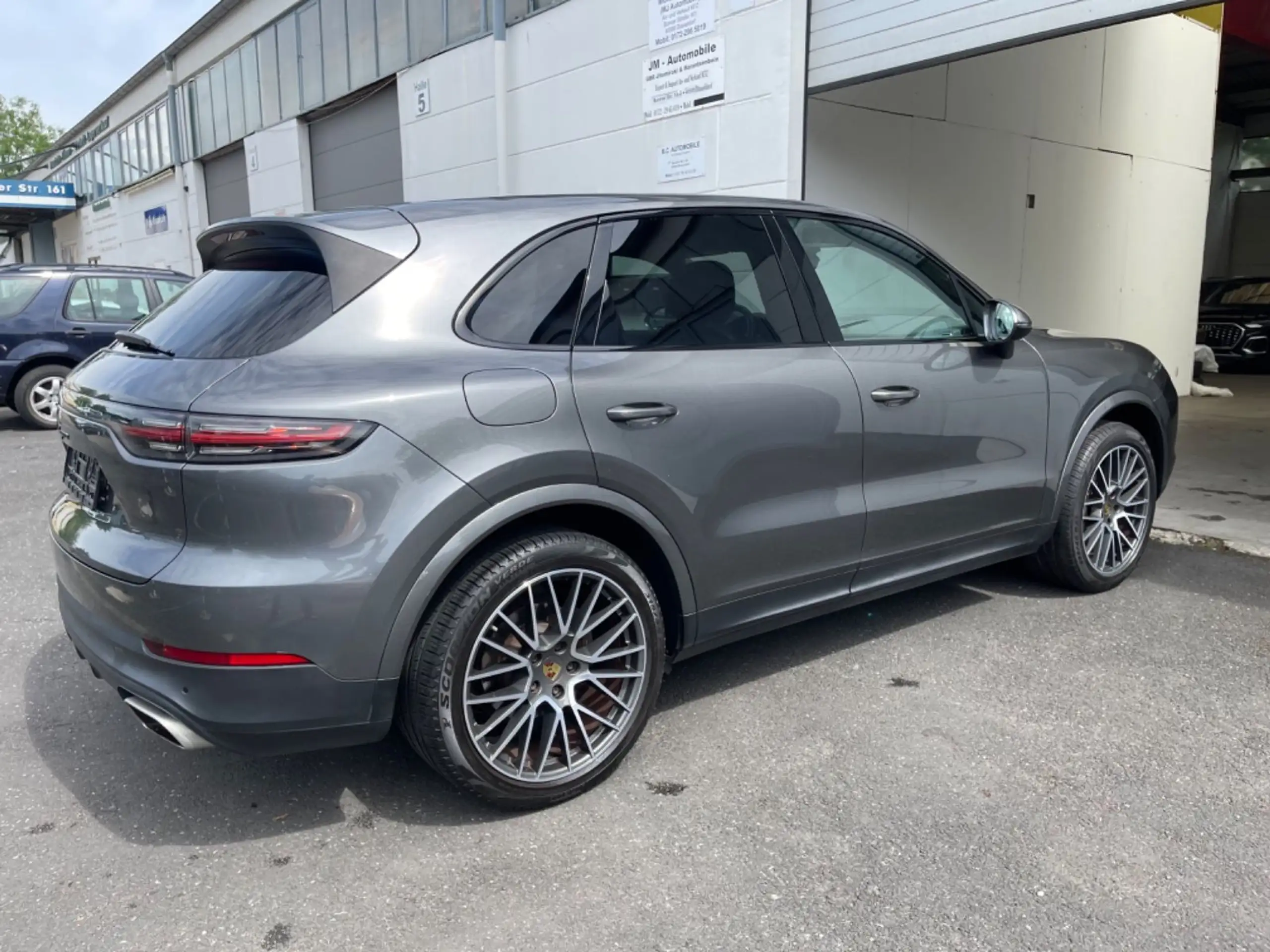 Porsche - Cayenne