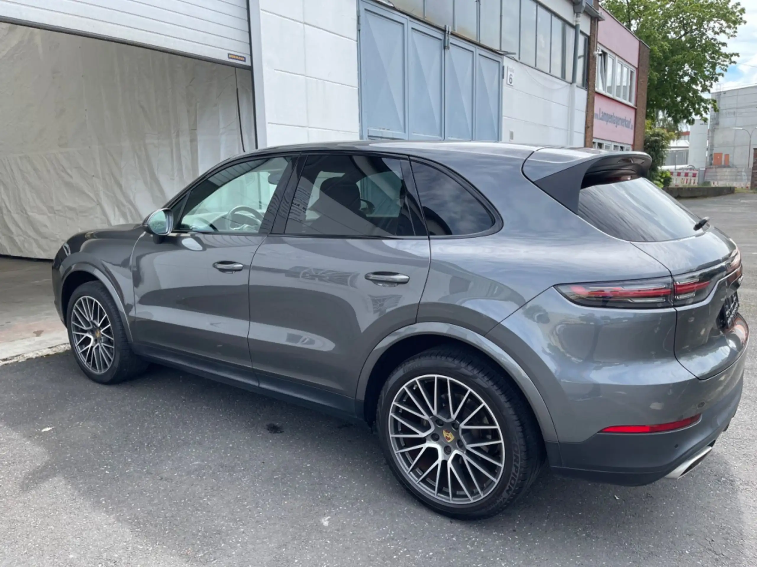 Porsche - Cayenne