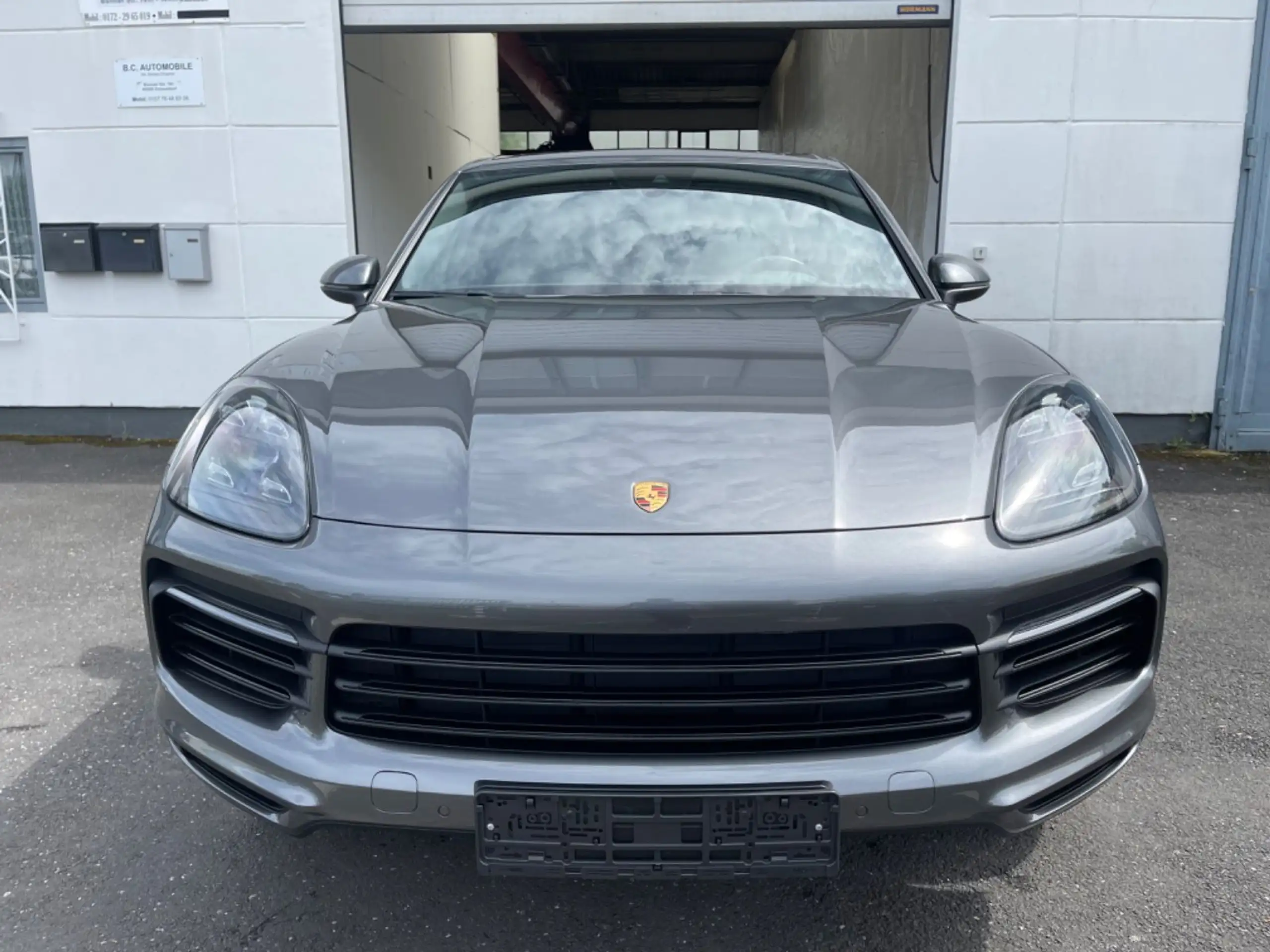 Porsche - Cayenne