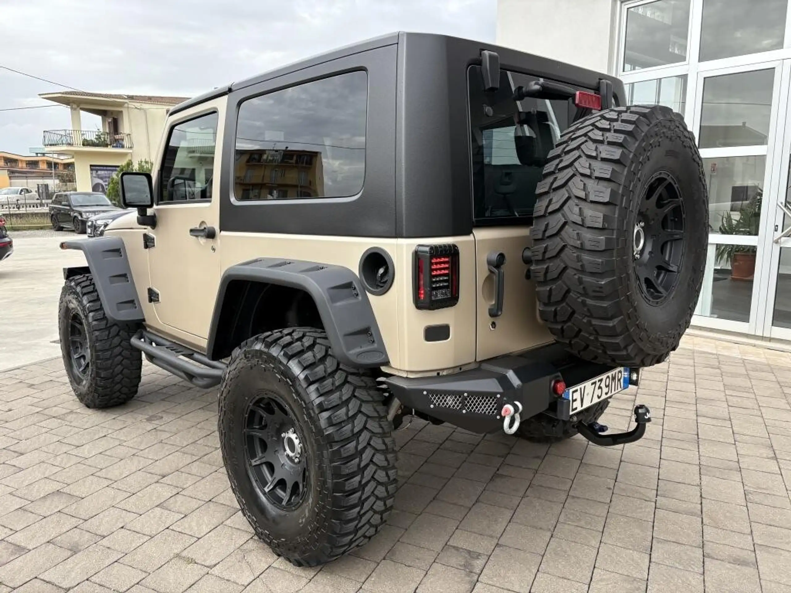 Jeep - Wrangler