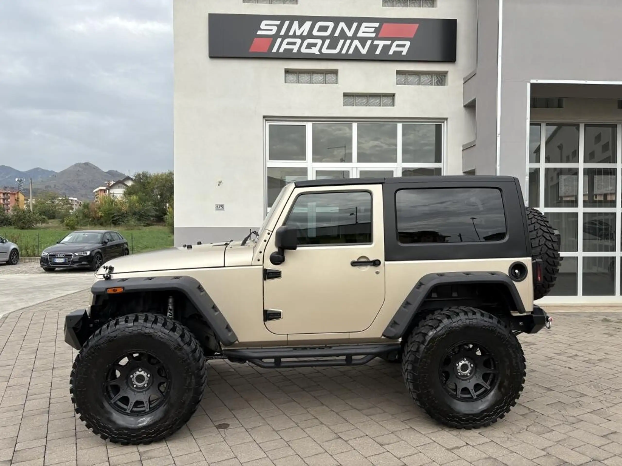 Jeep - Wrangler