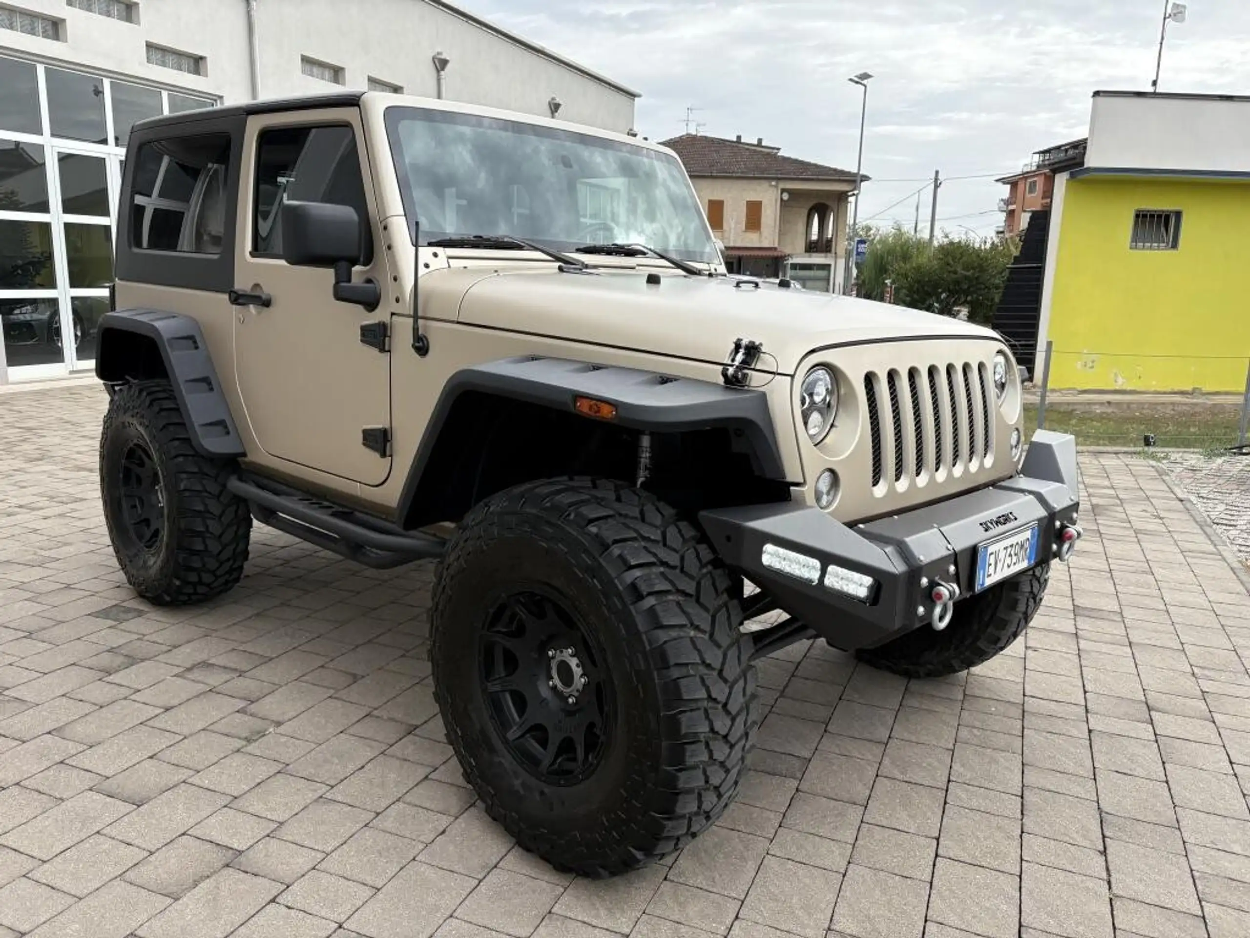 Jeep - Wrangler