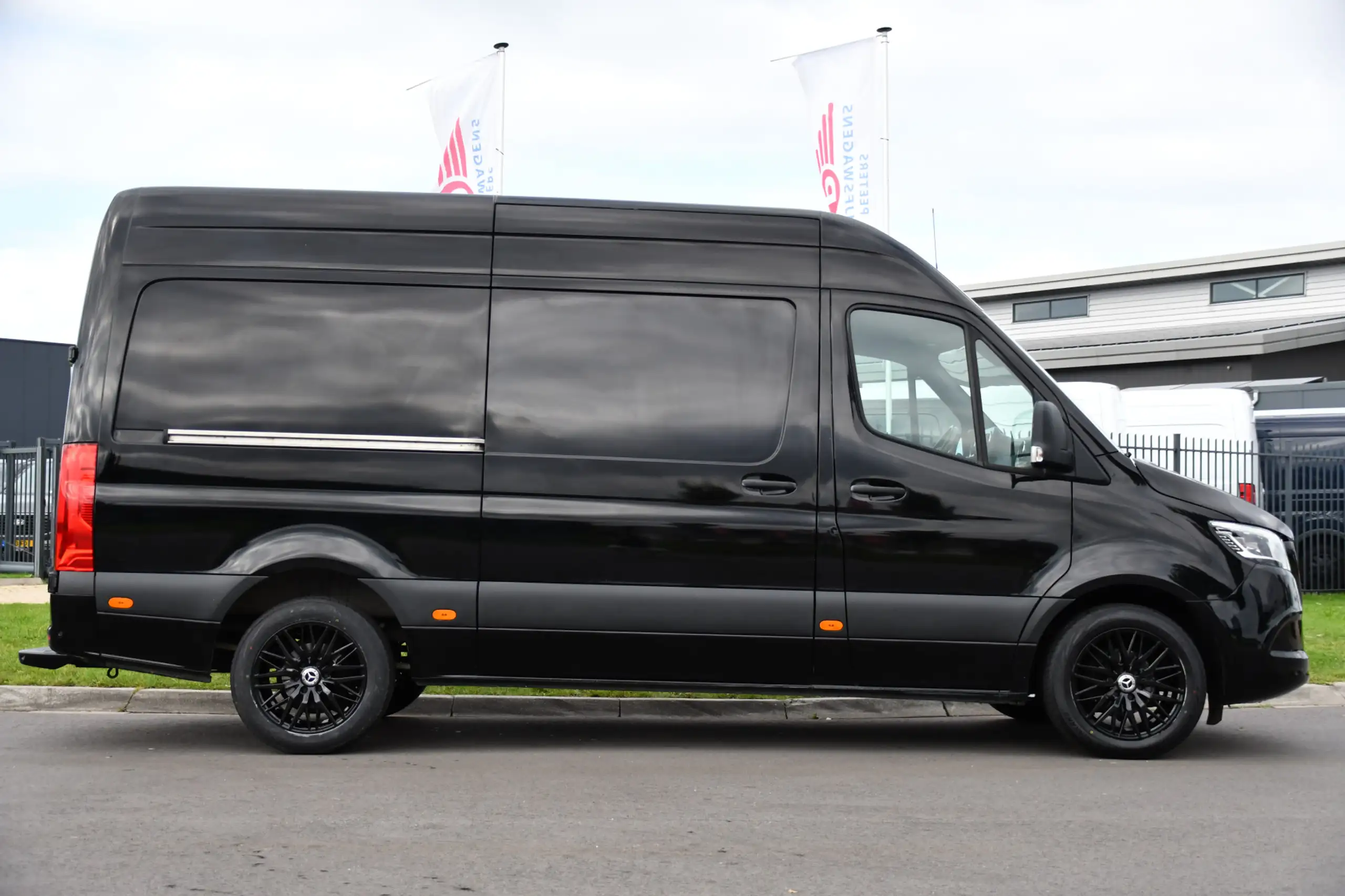 Mercedes-Benz - Sprinter