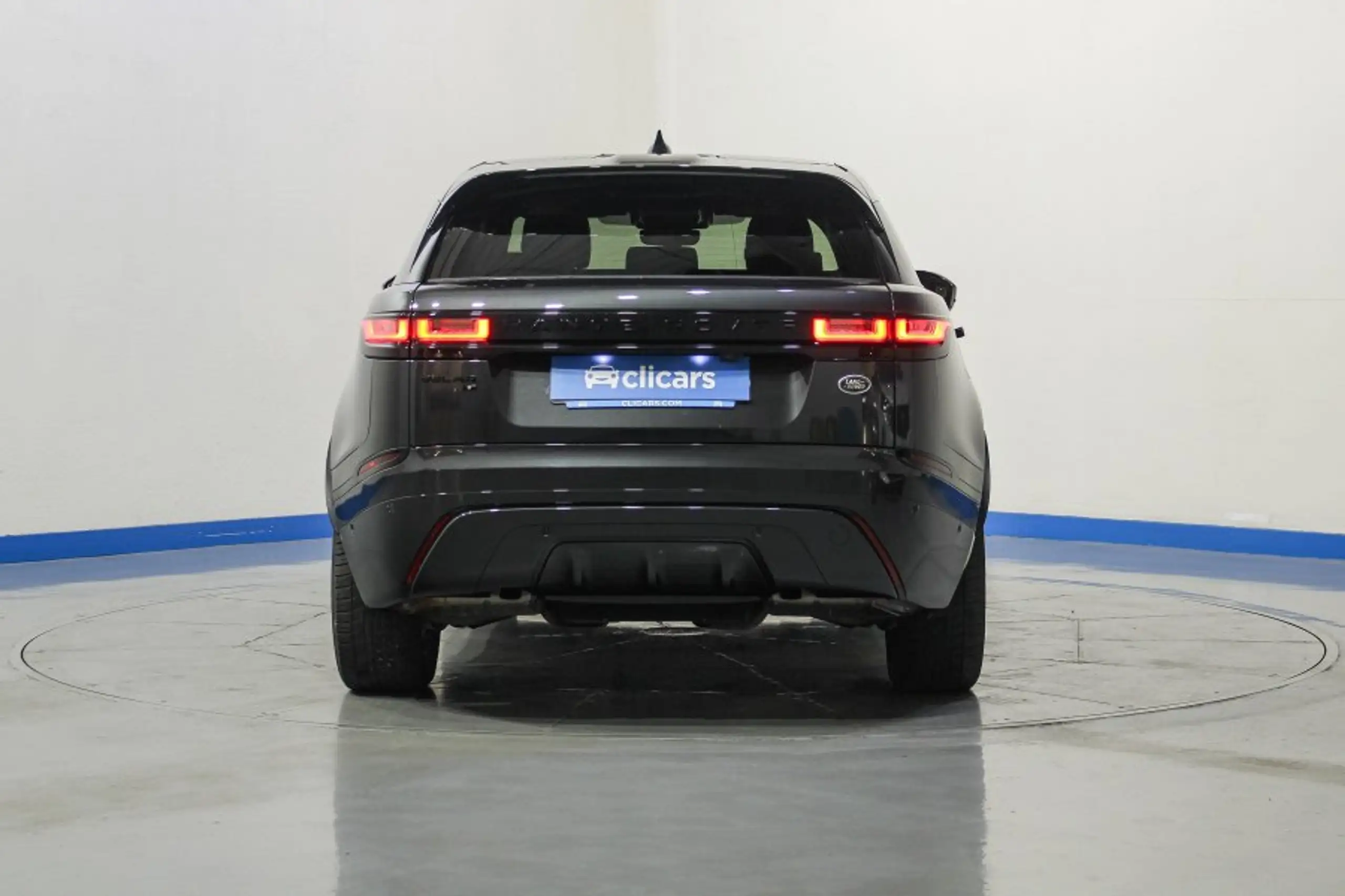 Land Rover - Range Rover Velar