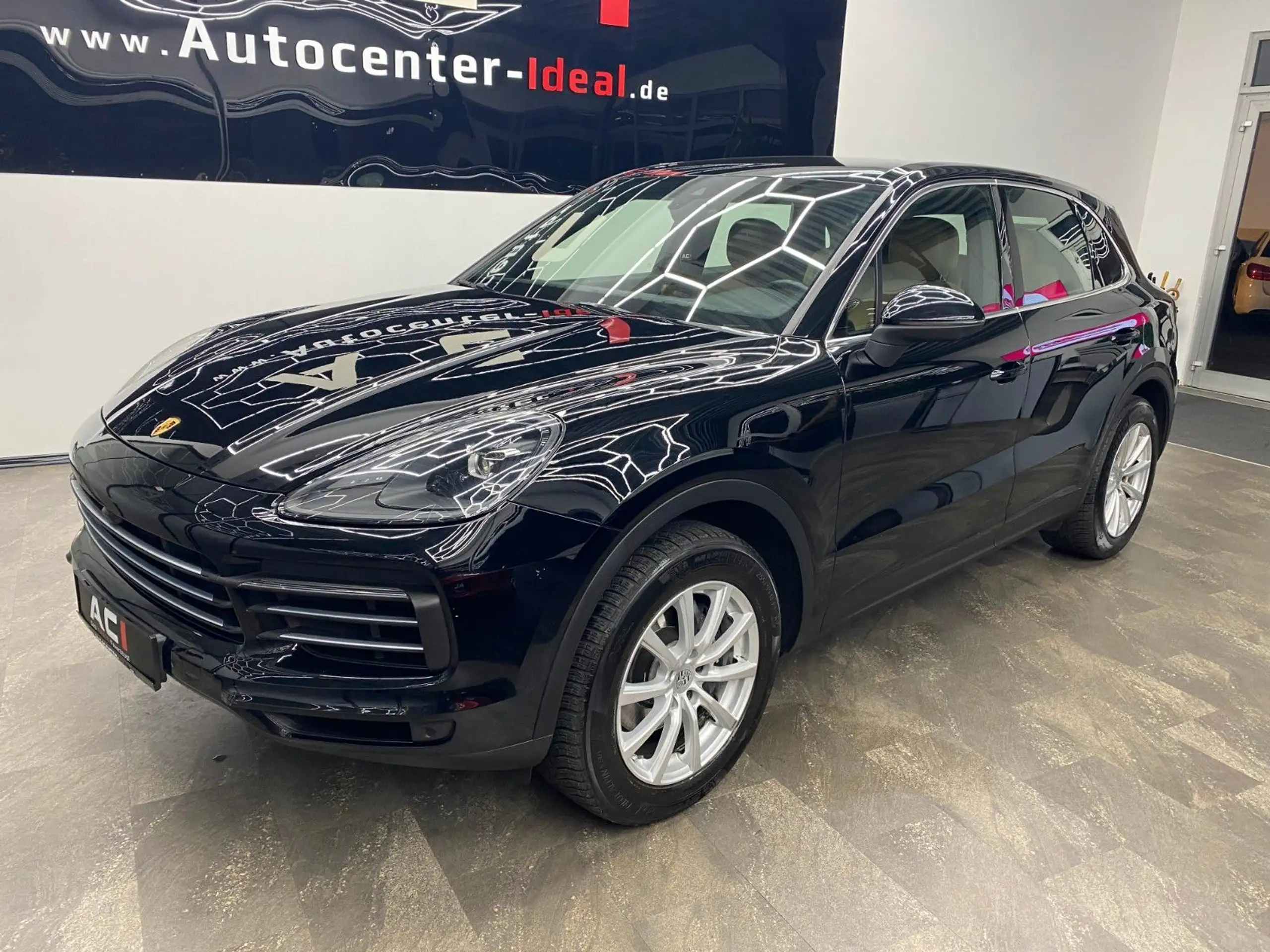 Porsche - Cayenne