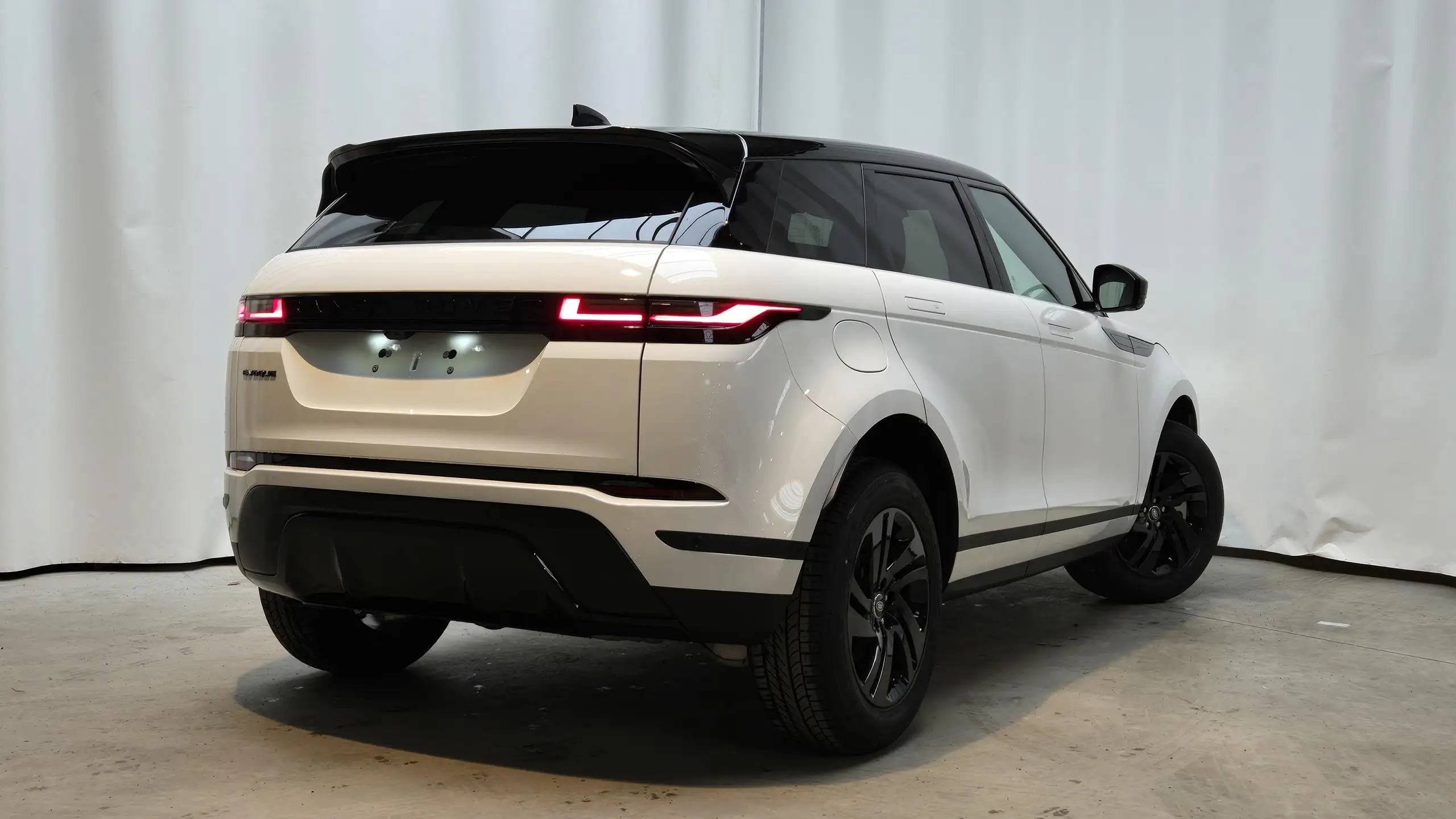 Land Rover - Range Rover Evoque