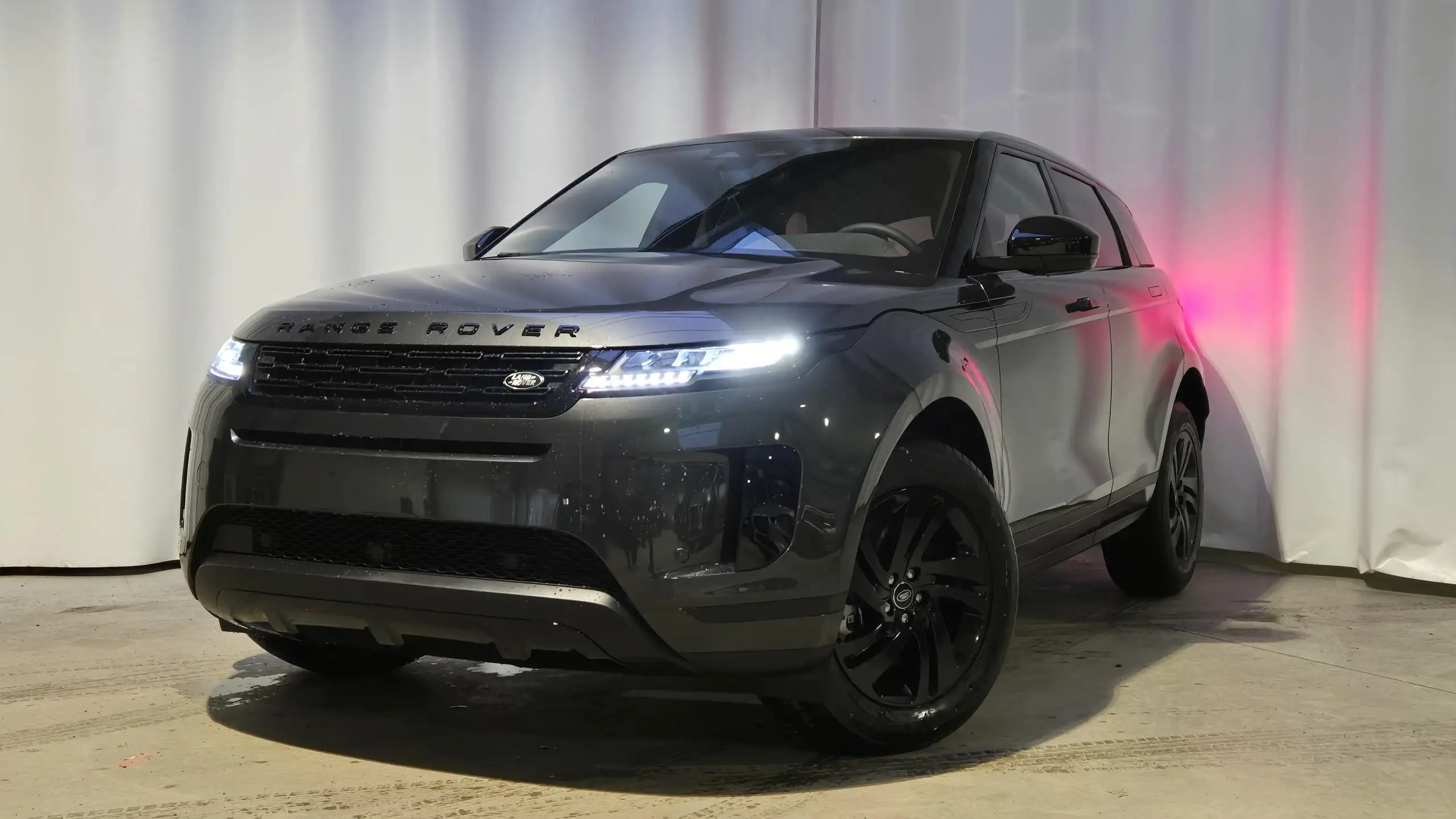 Land Rover - Range Rover Evoque