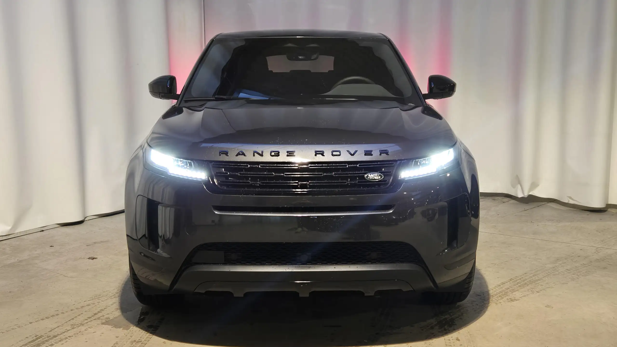 Land Rover - Range Rover Evoque