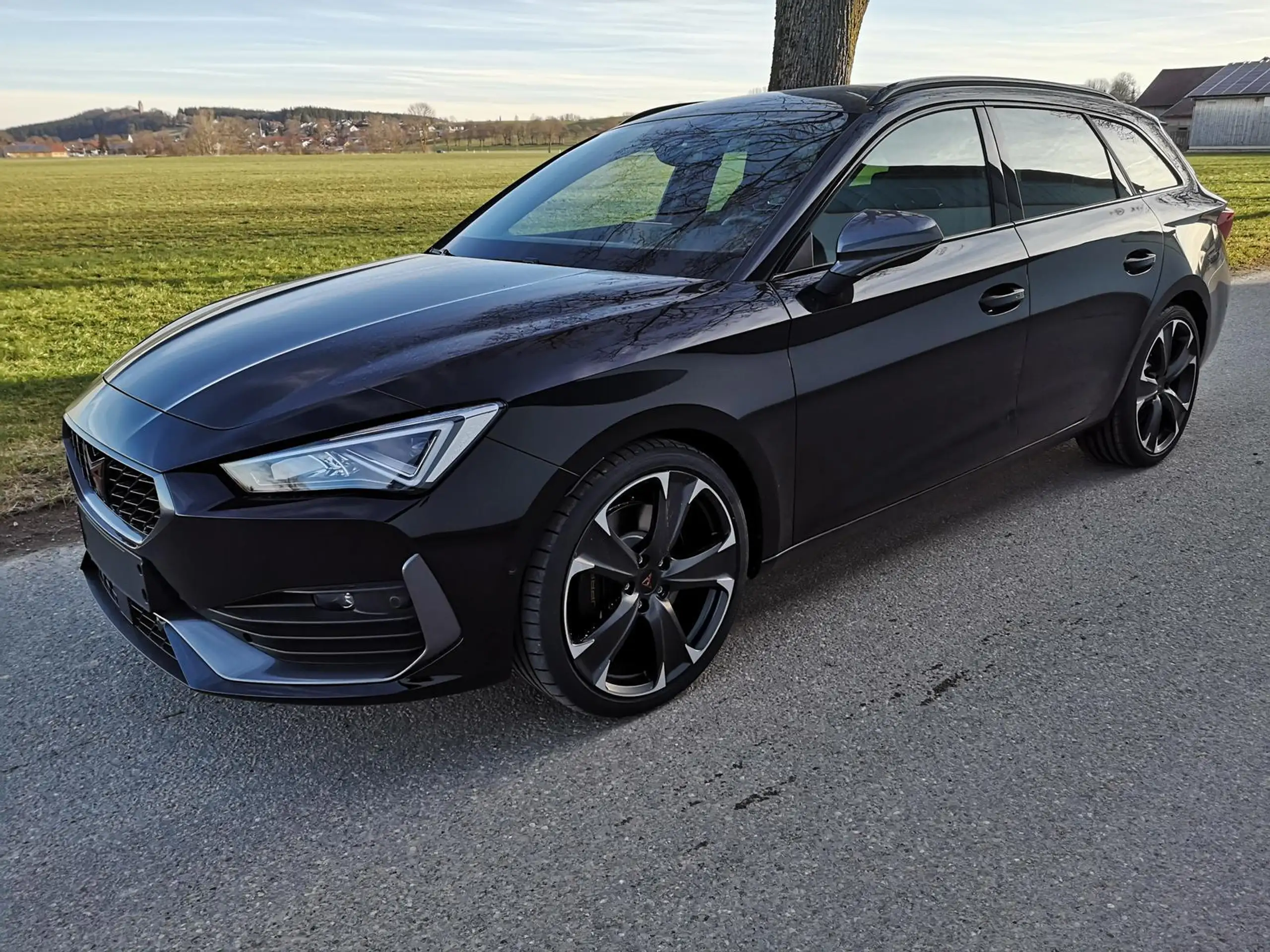 CUPRA Leon 2024