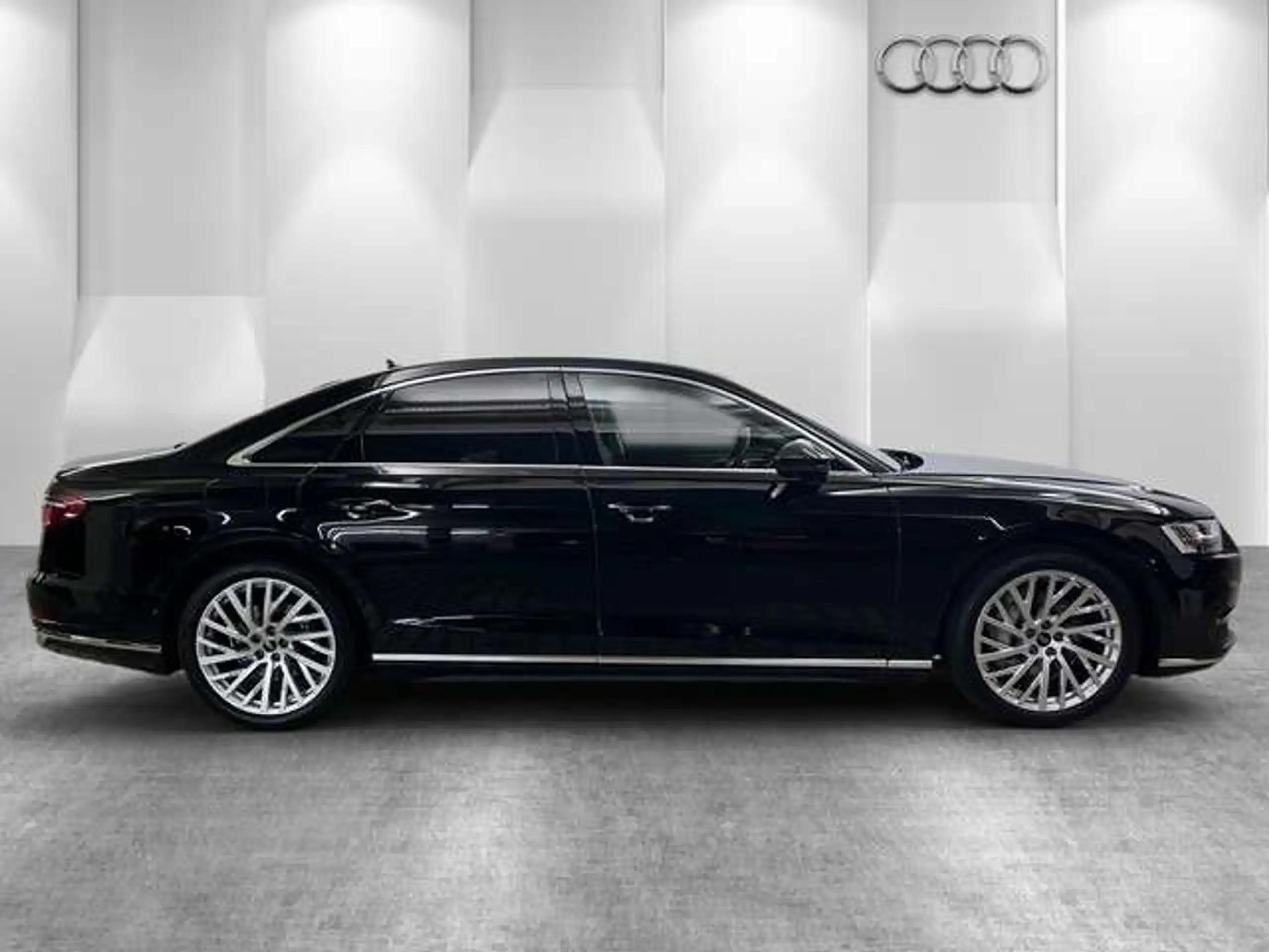 Audi - A8