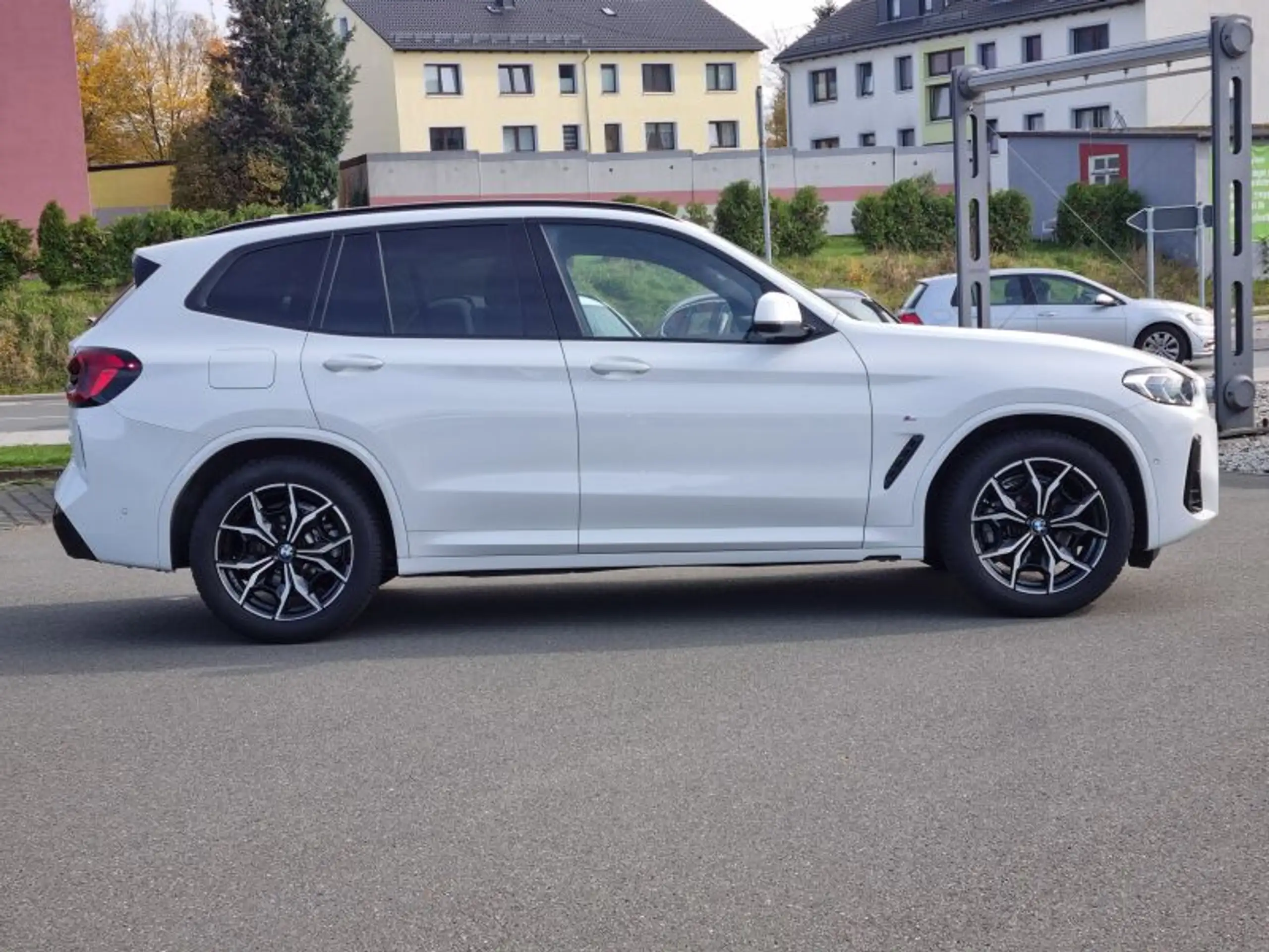 BMW - X3