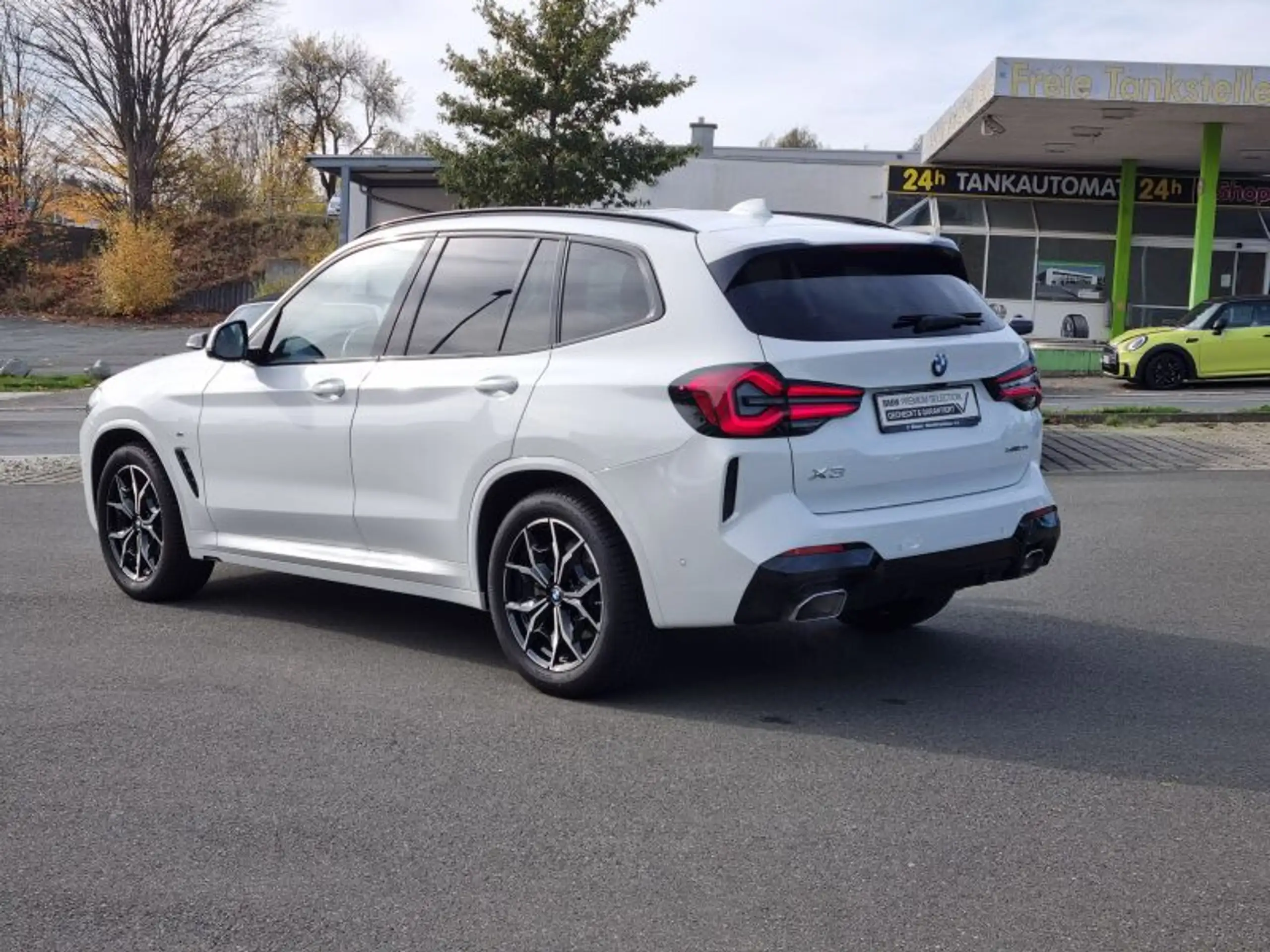 BMW - X3