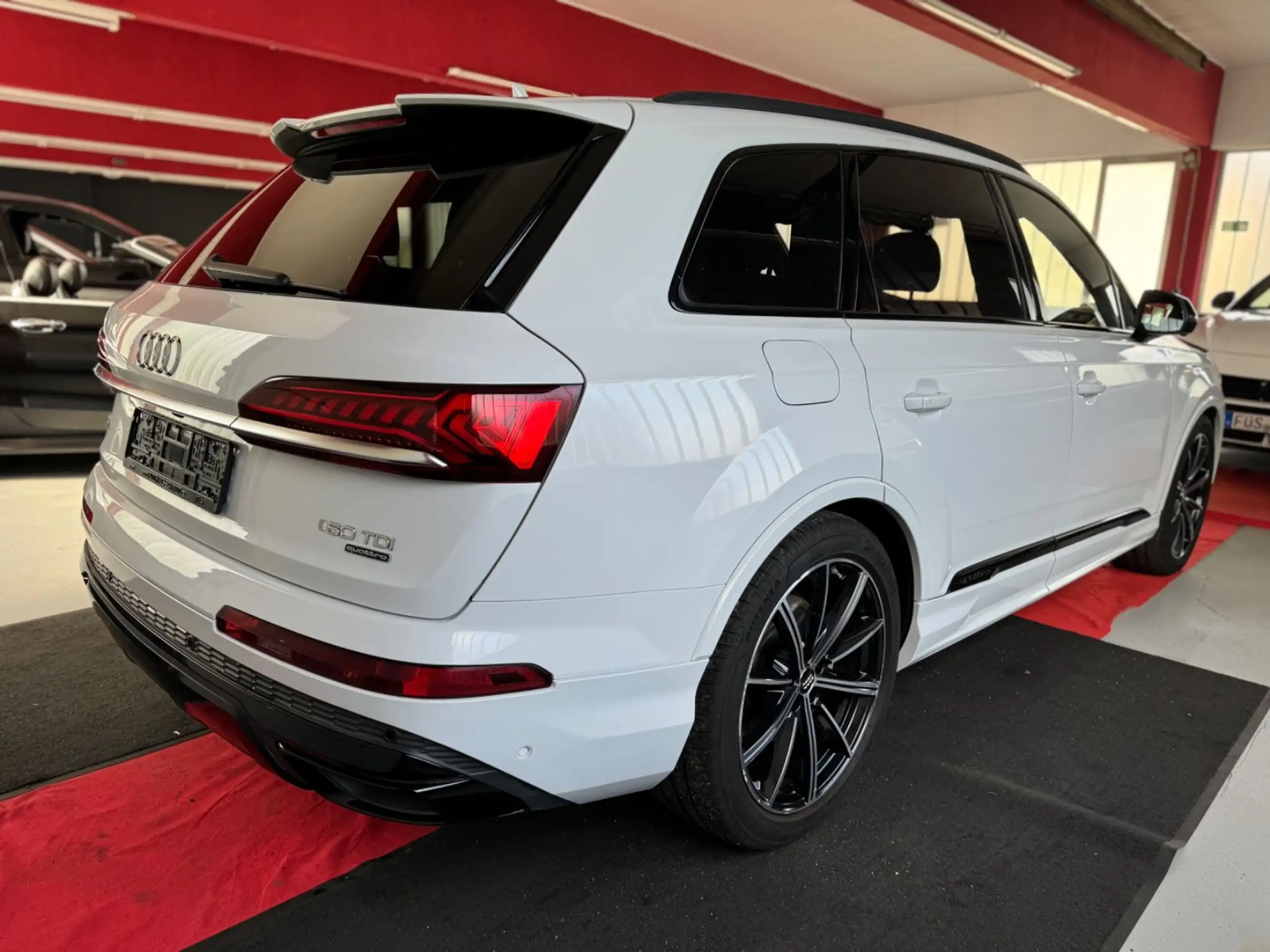 Audi - Q7