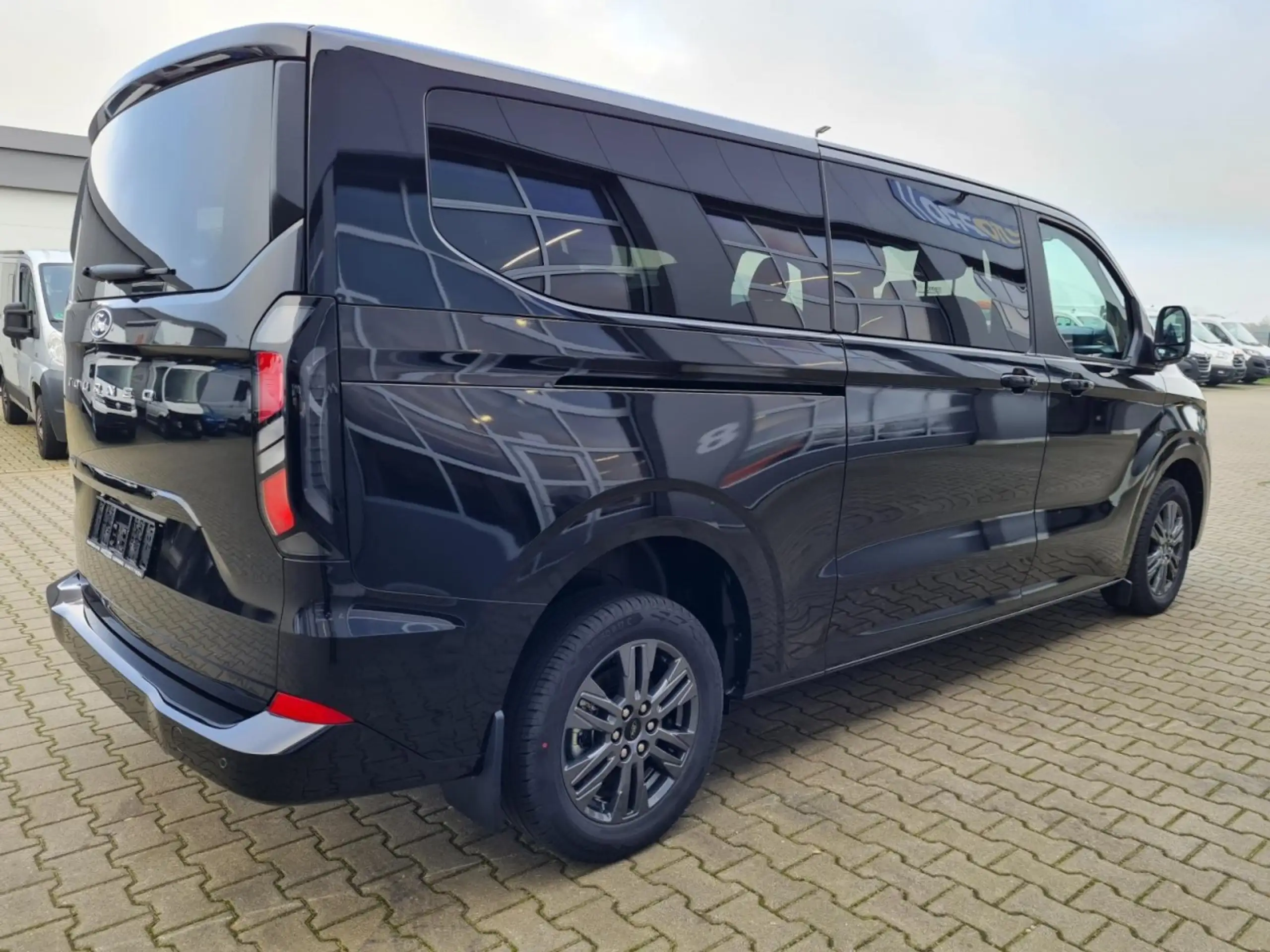 Ford - Tourneo Custom