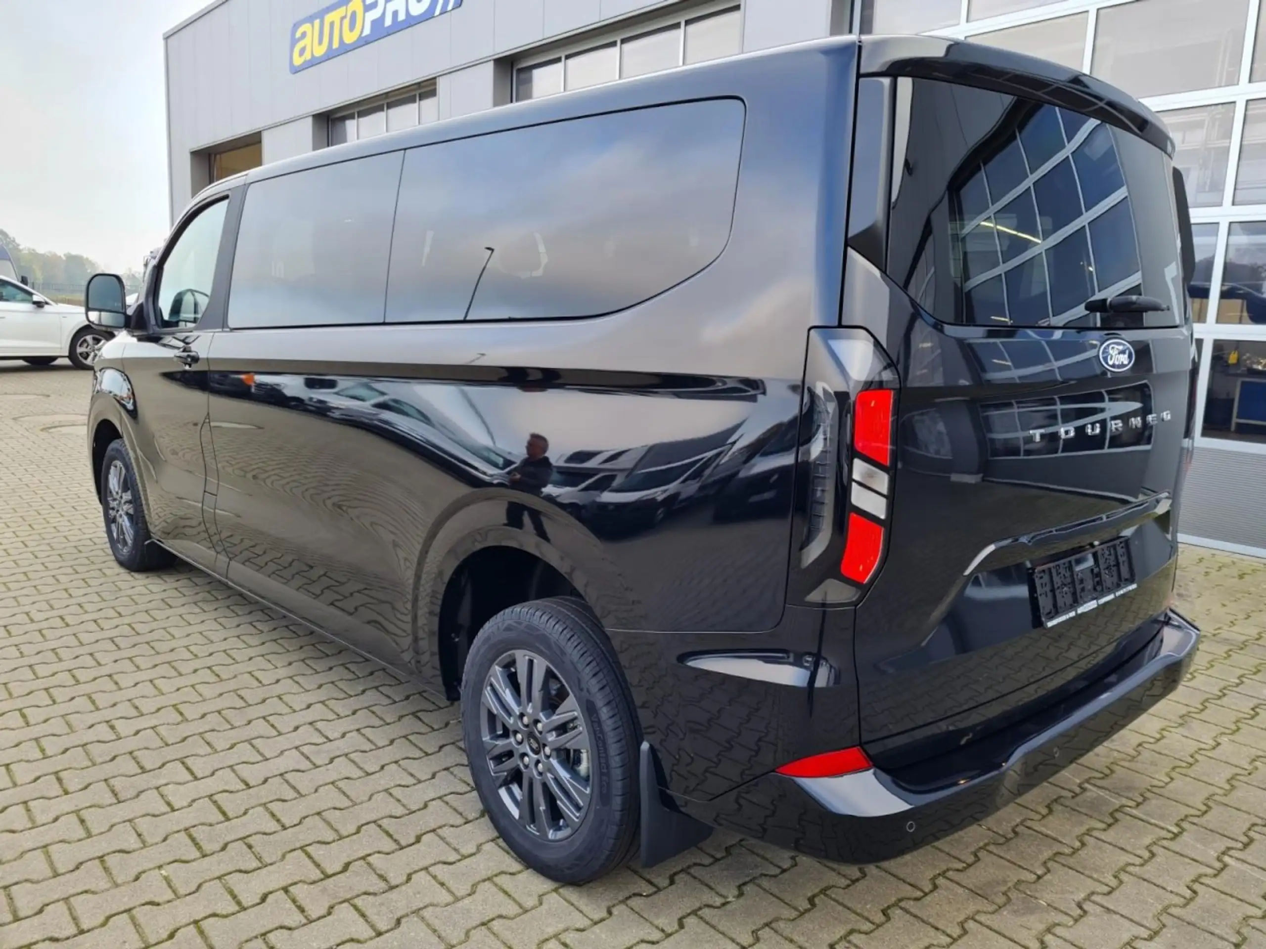 Ford - Tourneo Custom