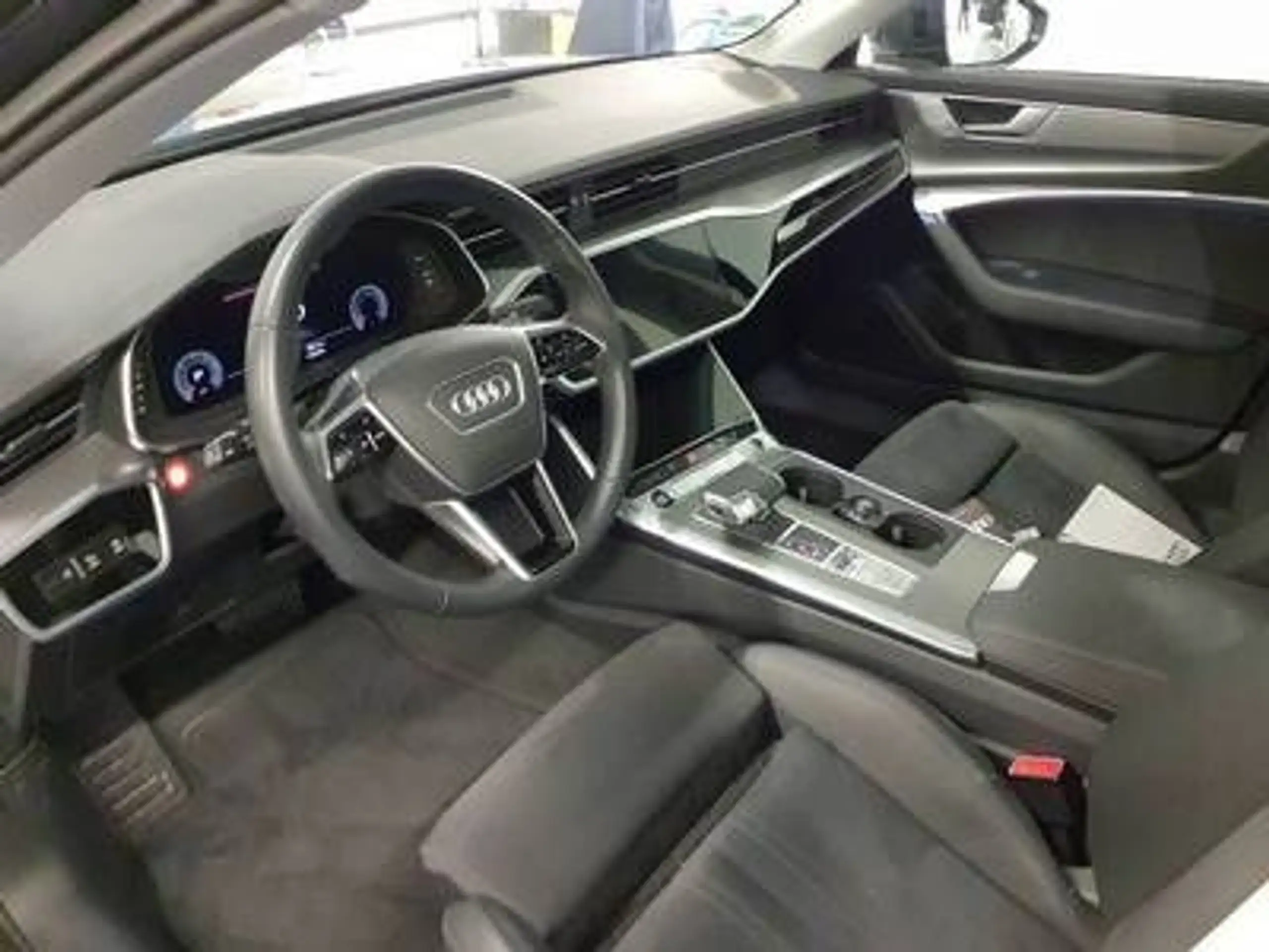 Audi - A6