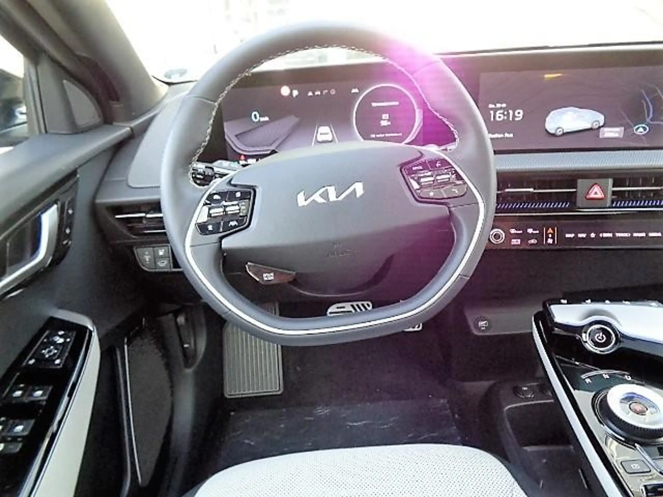 Kia - EV6