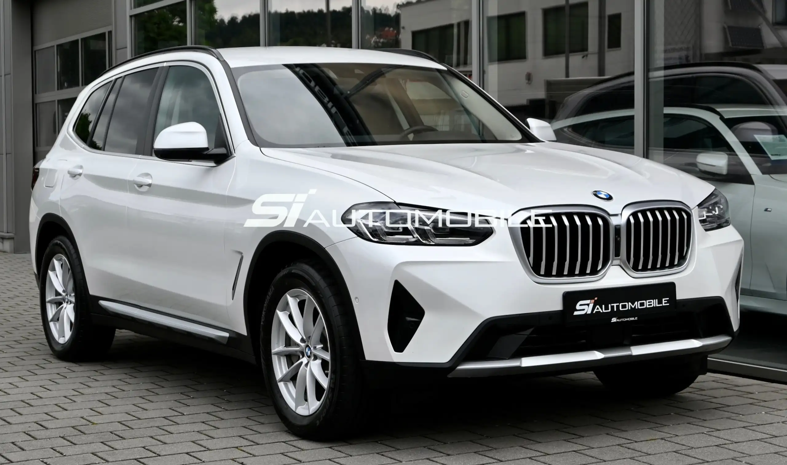 BMW - X3