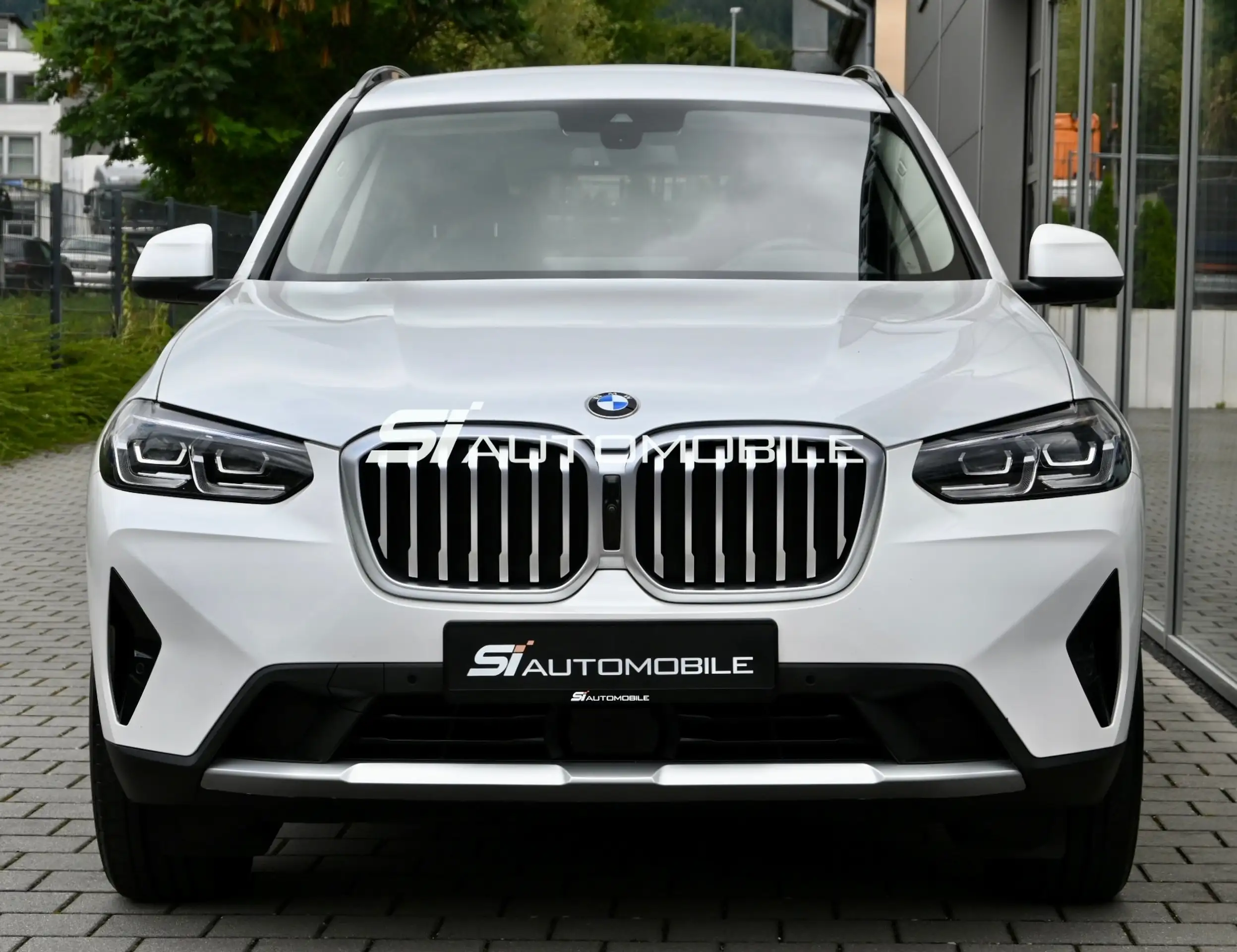 BMW - X3