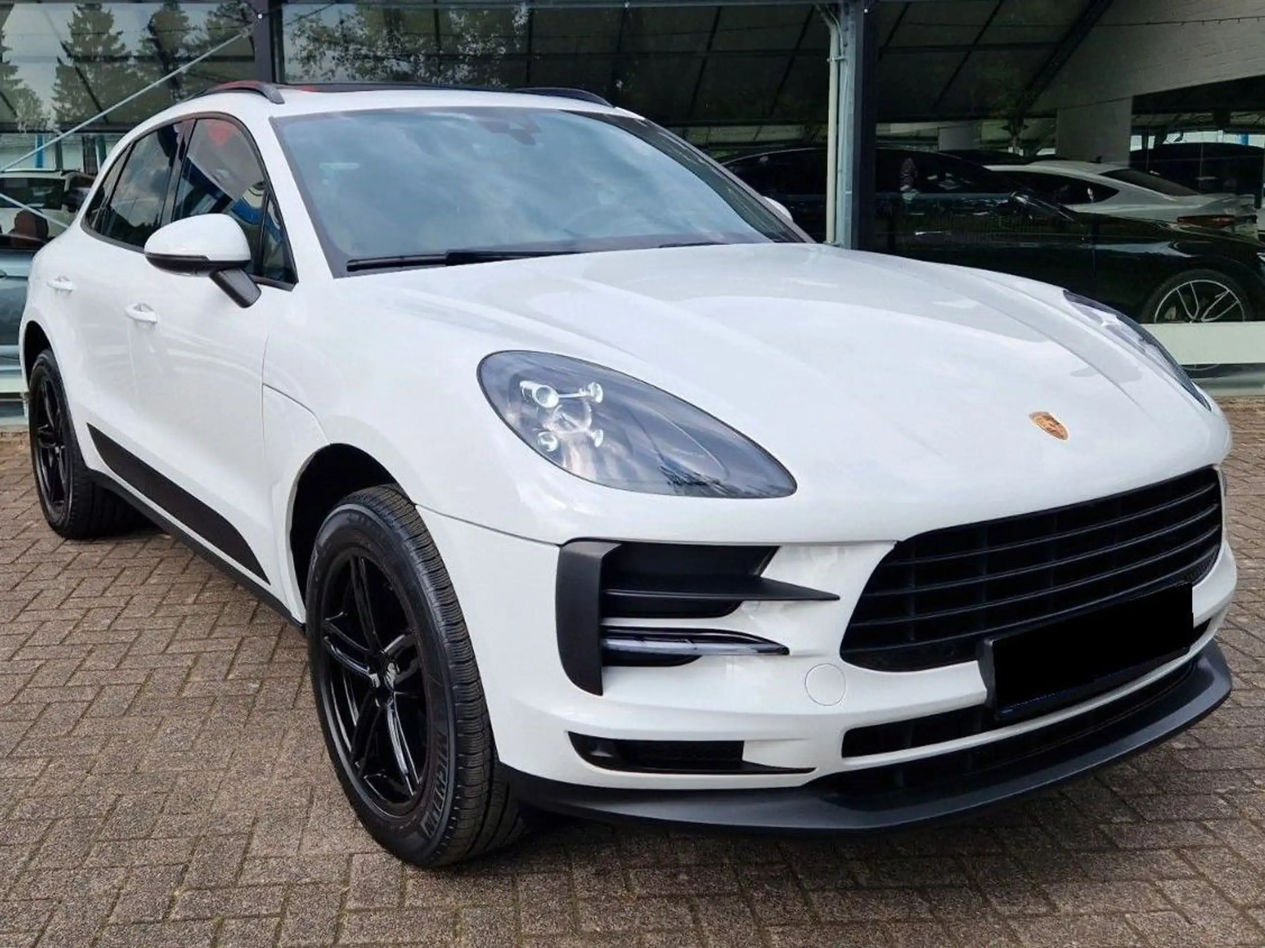 Porsche - Macan