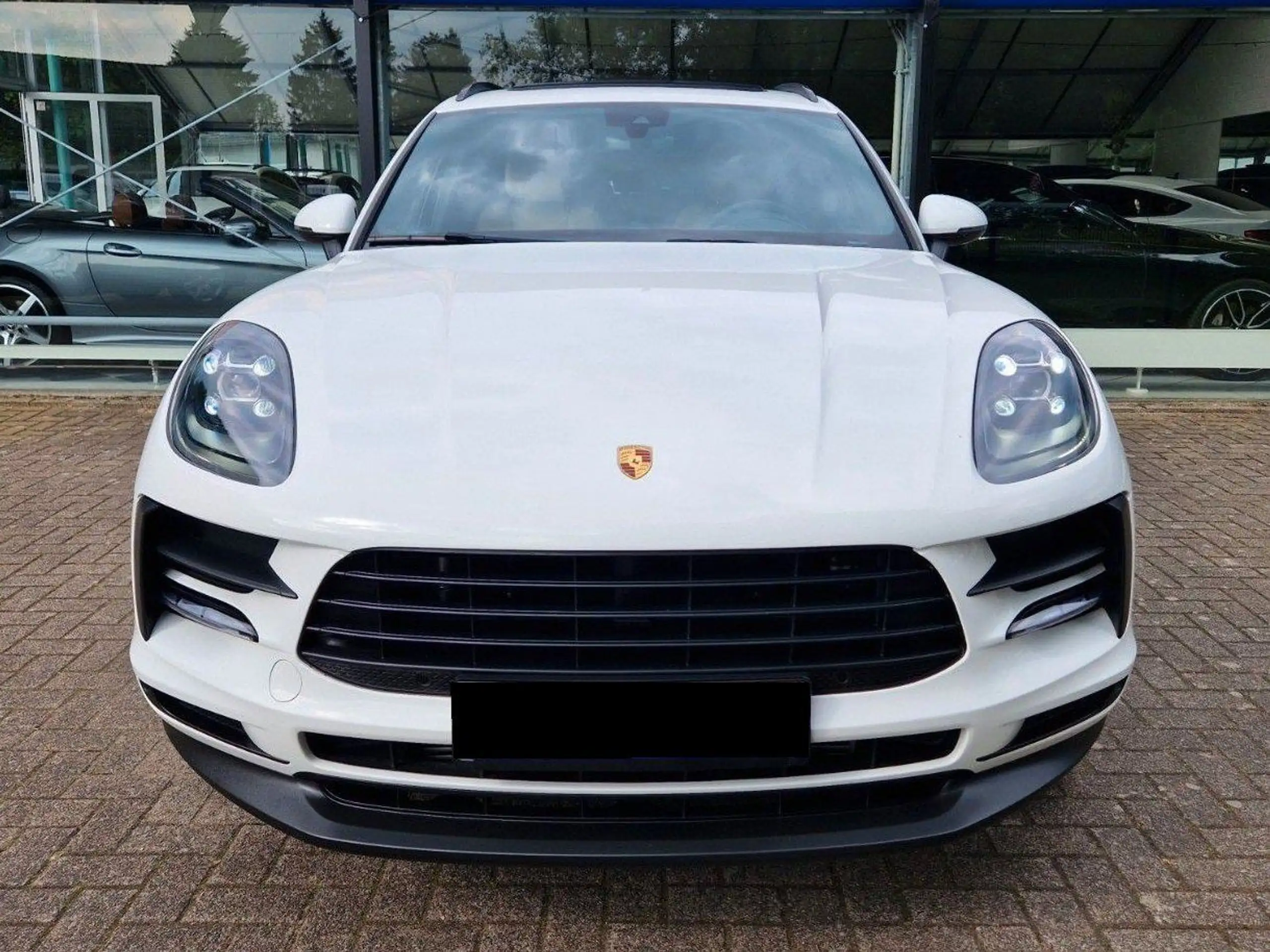 Porsche - Macan