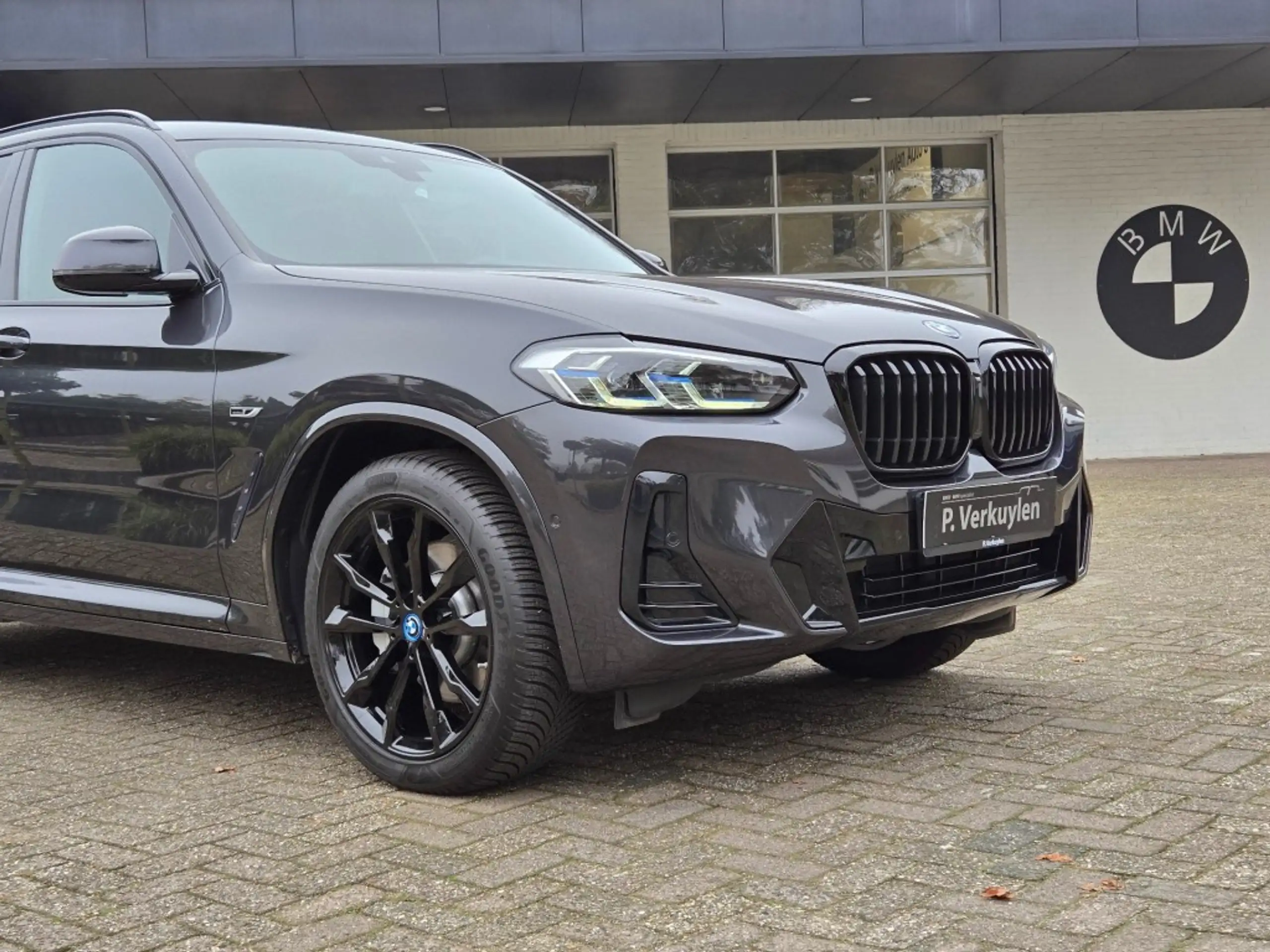 BMW - X3