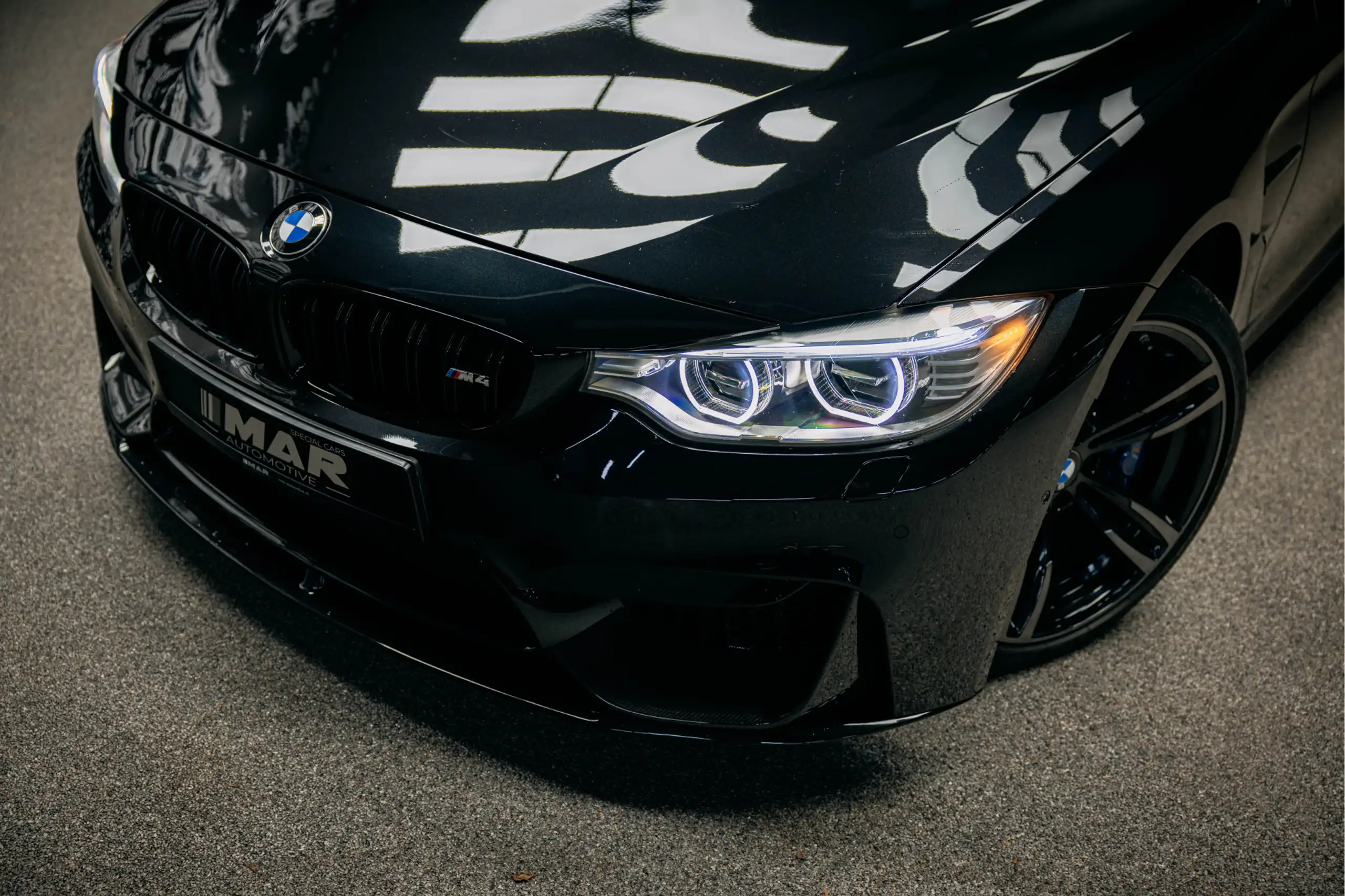 BMW - M4