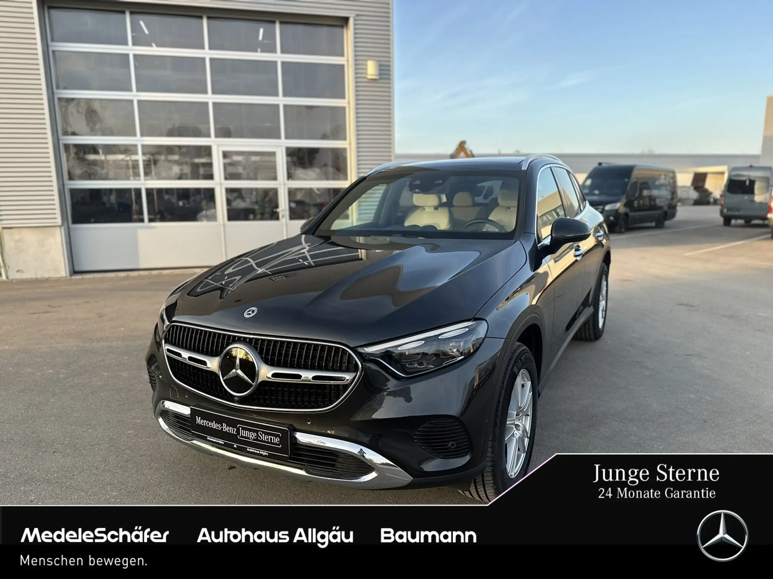 Mercedes-Benz - GLC 200