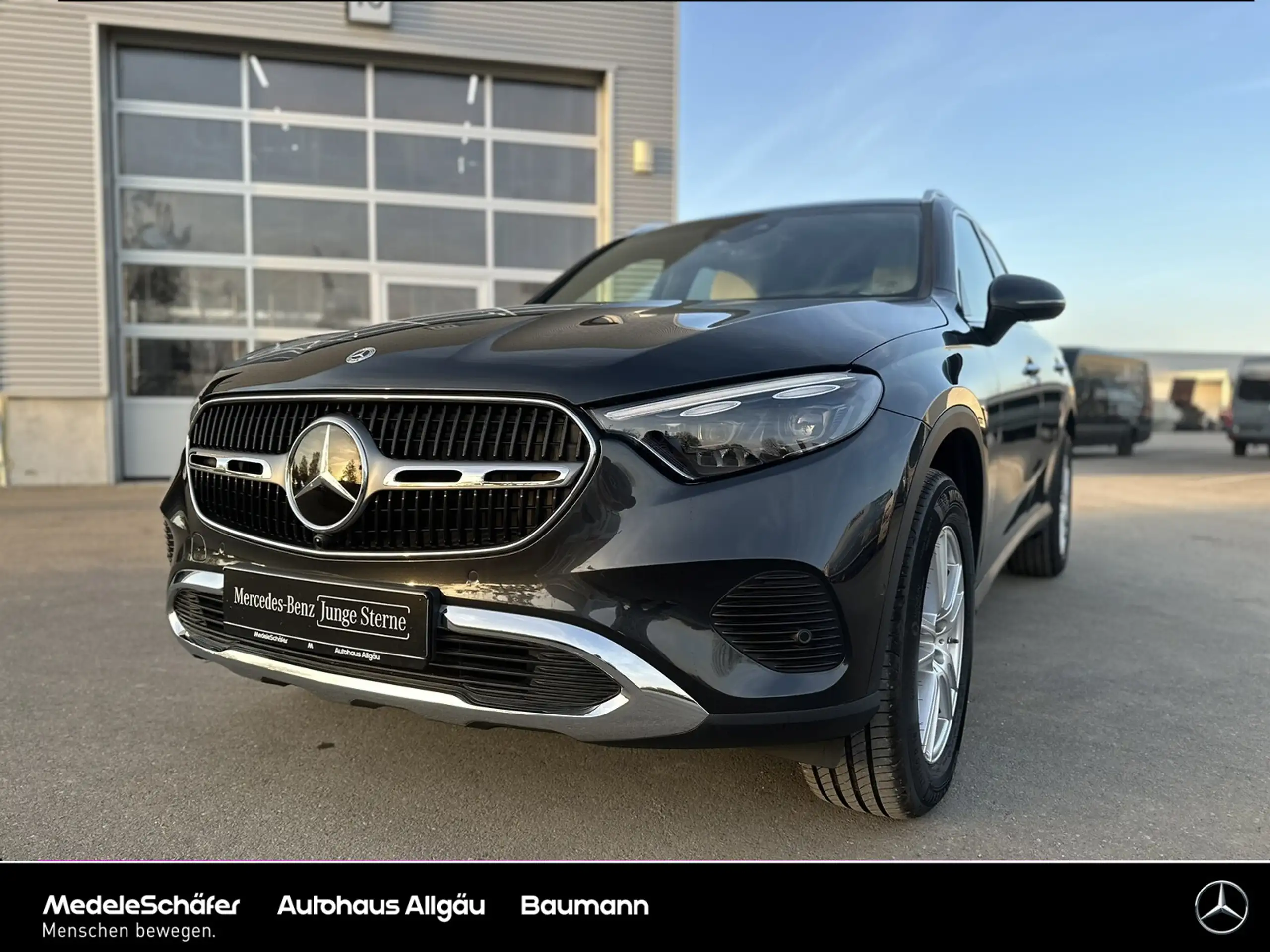 Mercedes-Benz - GLC 200