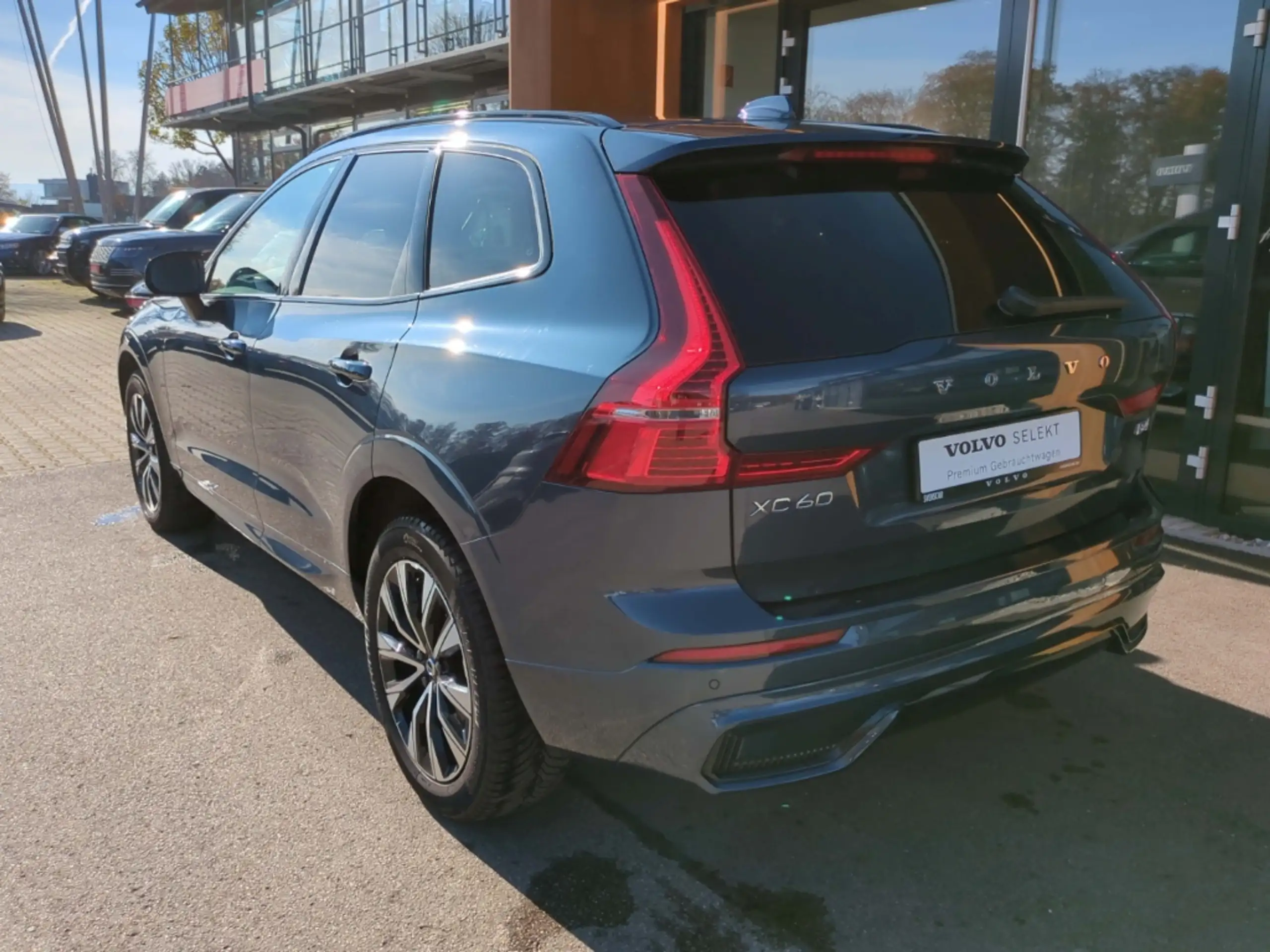 Volvo - XC60