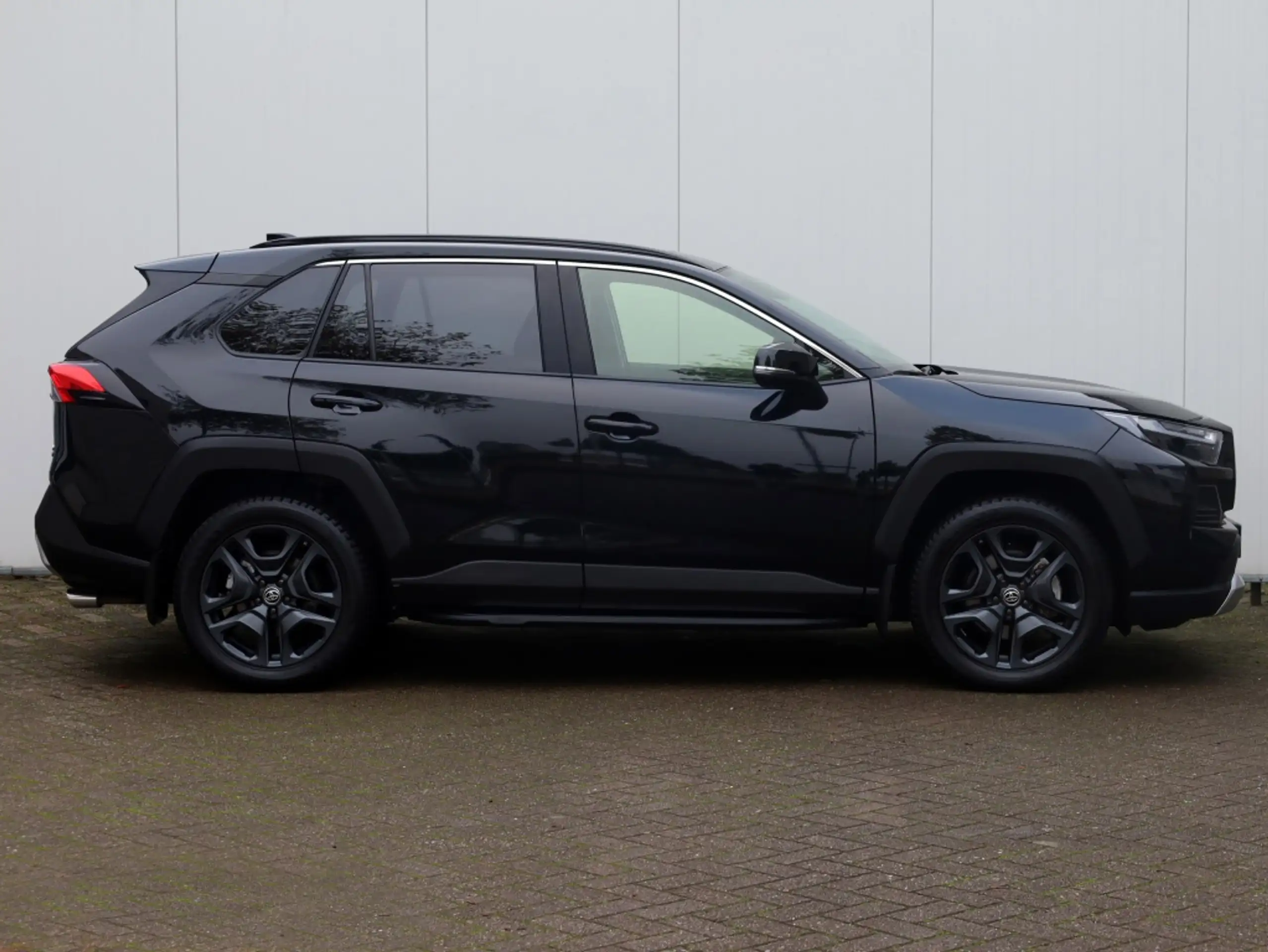 Toyota - RAV 4