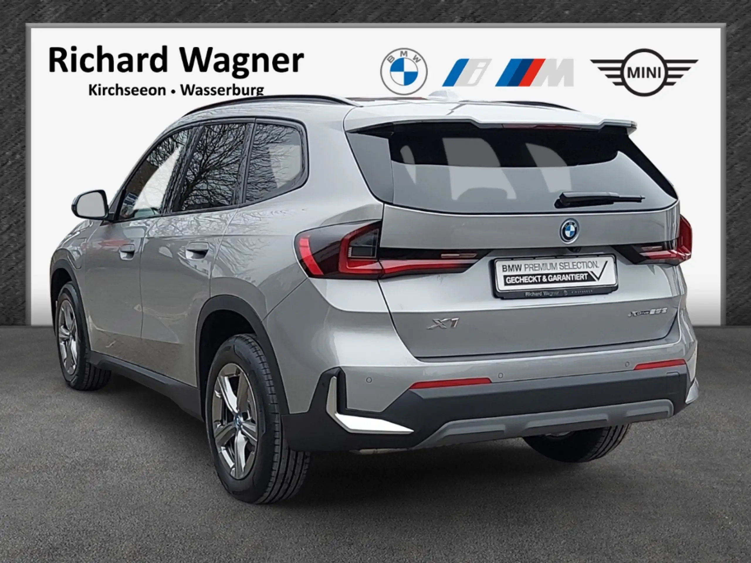 BMW - X1