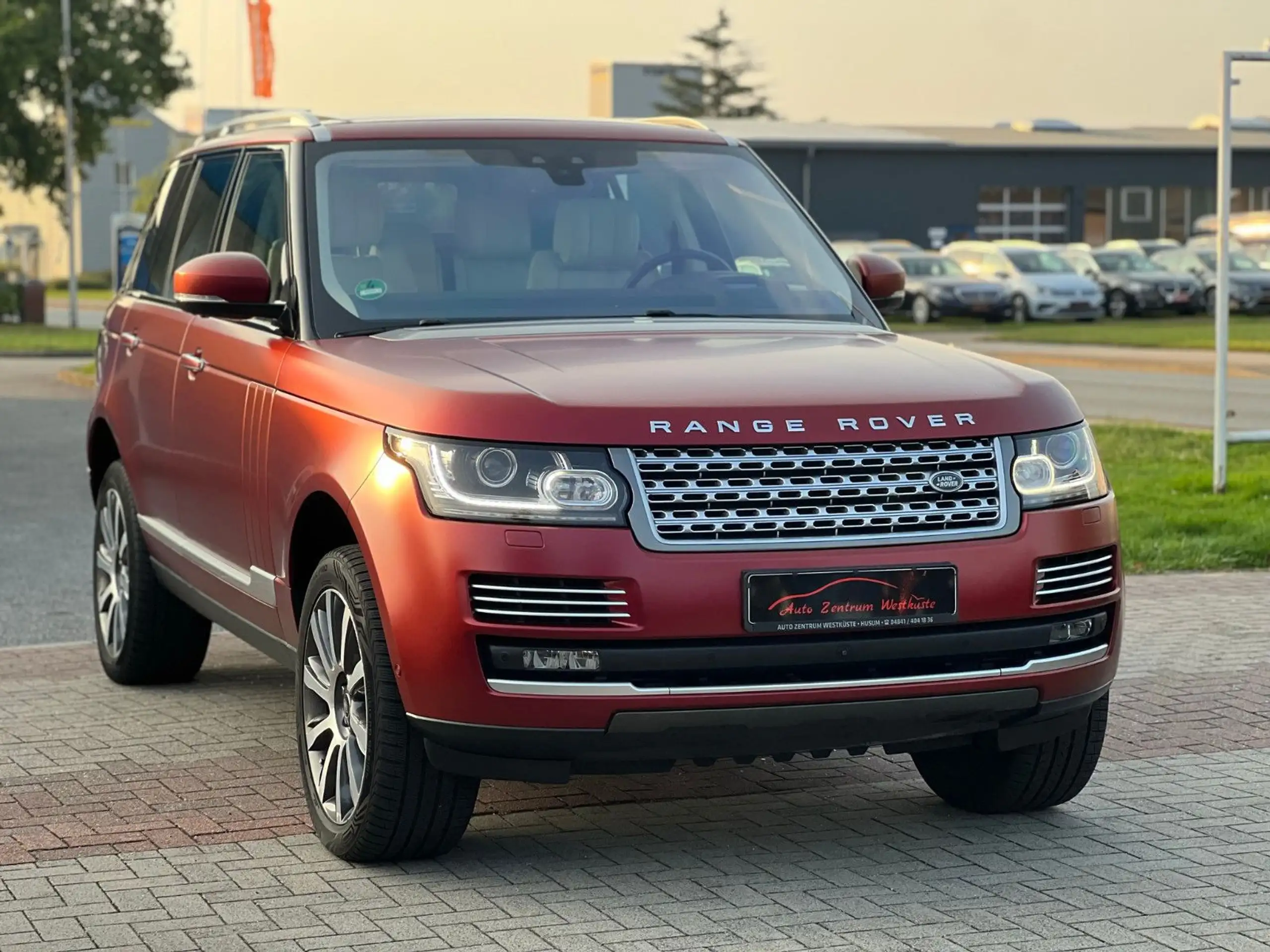 Land Rover - Range Rover