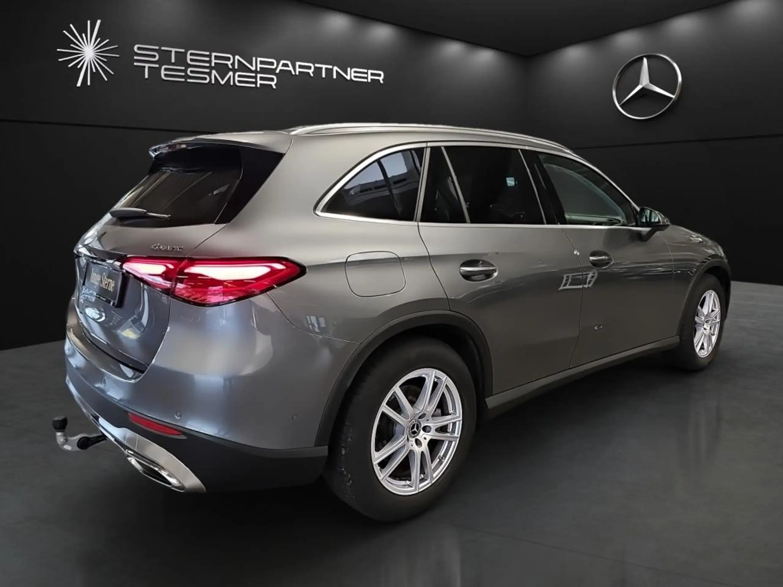 Mercedes-Benz - GLC 220