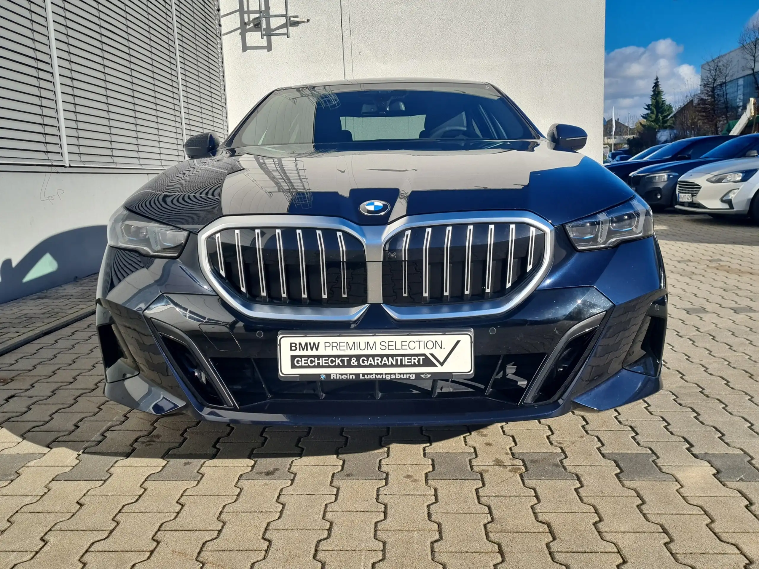 BMW - 520