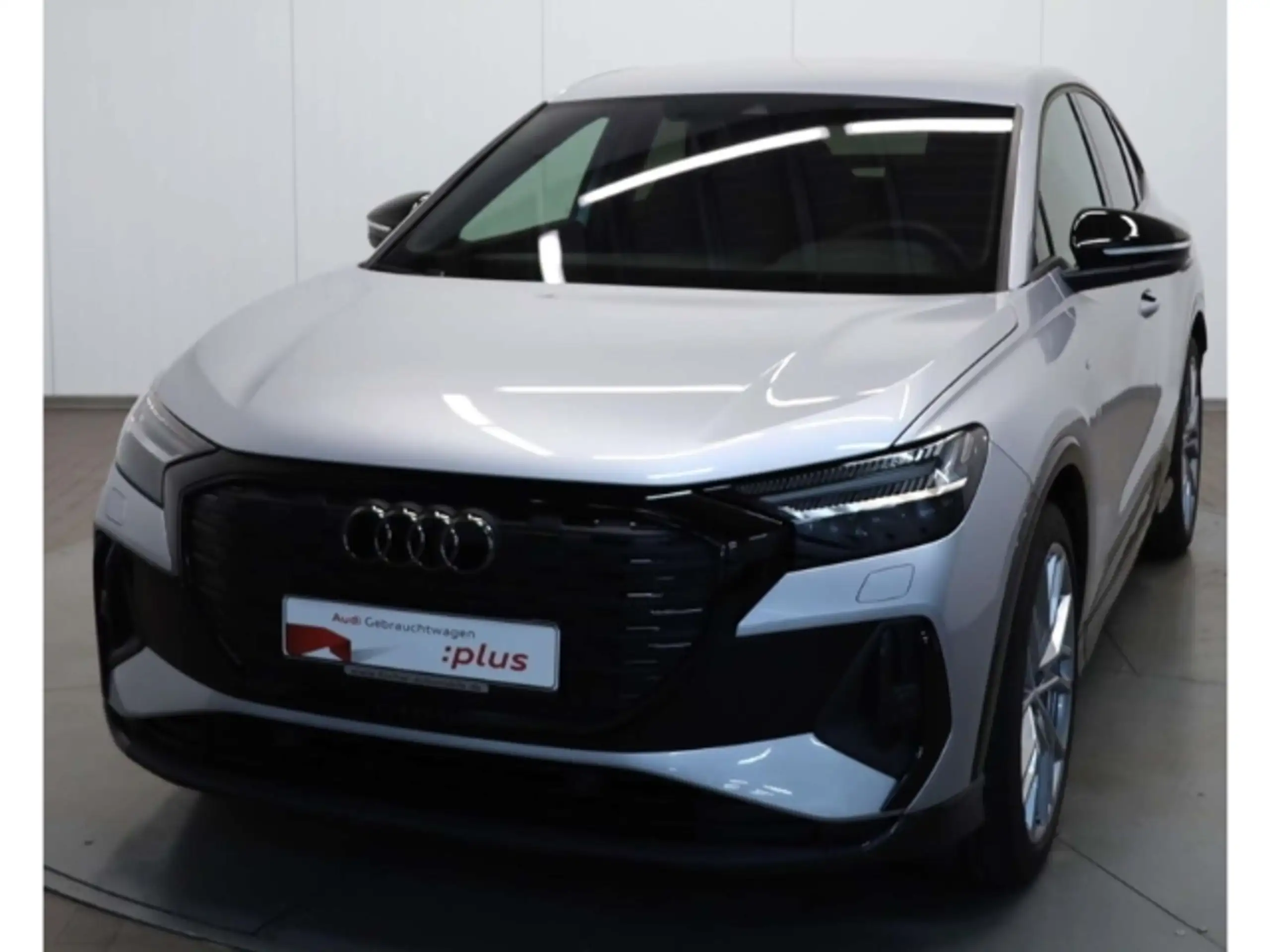 Audi - Q4 e-tron