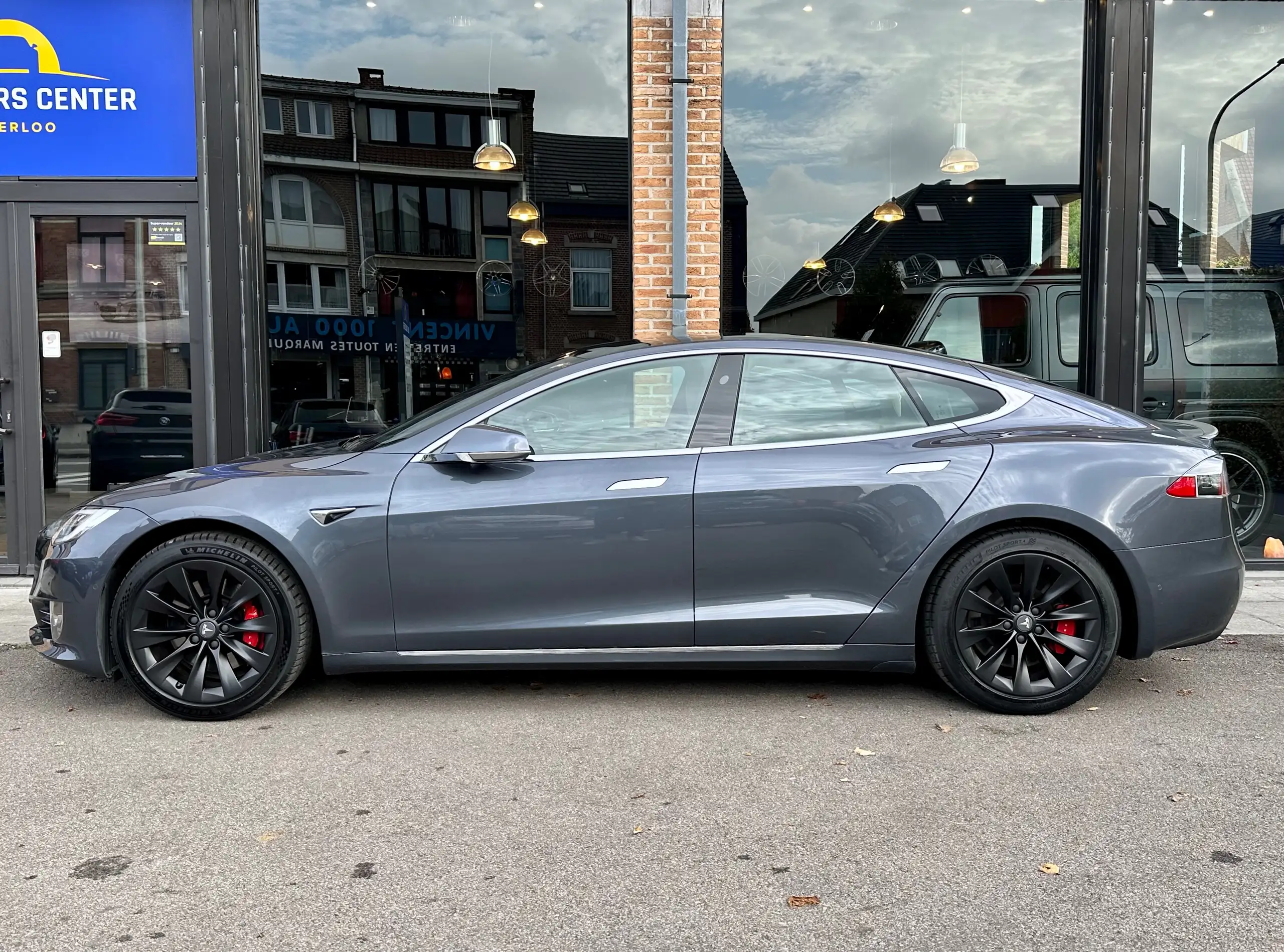 Tesla - Model S