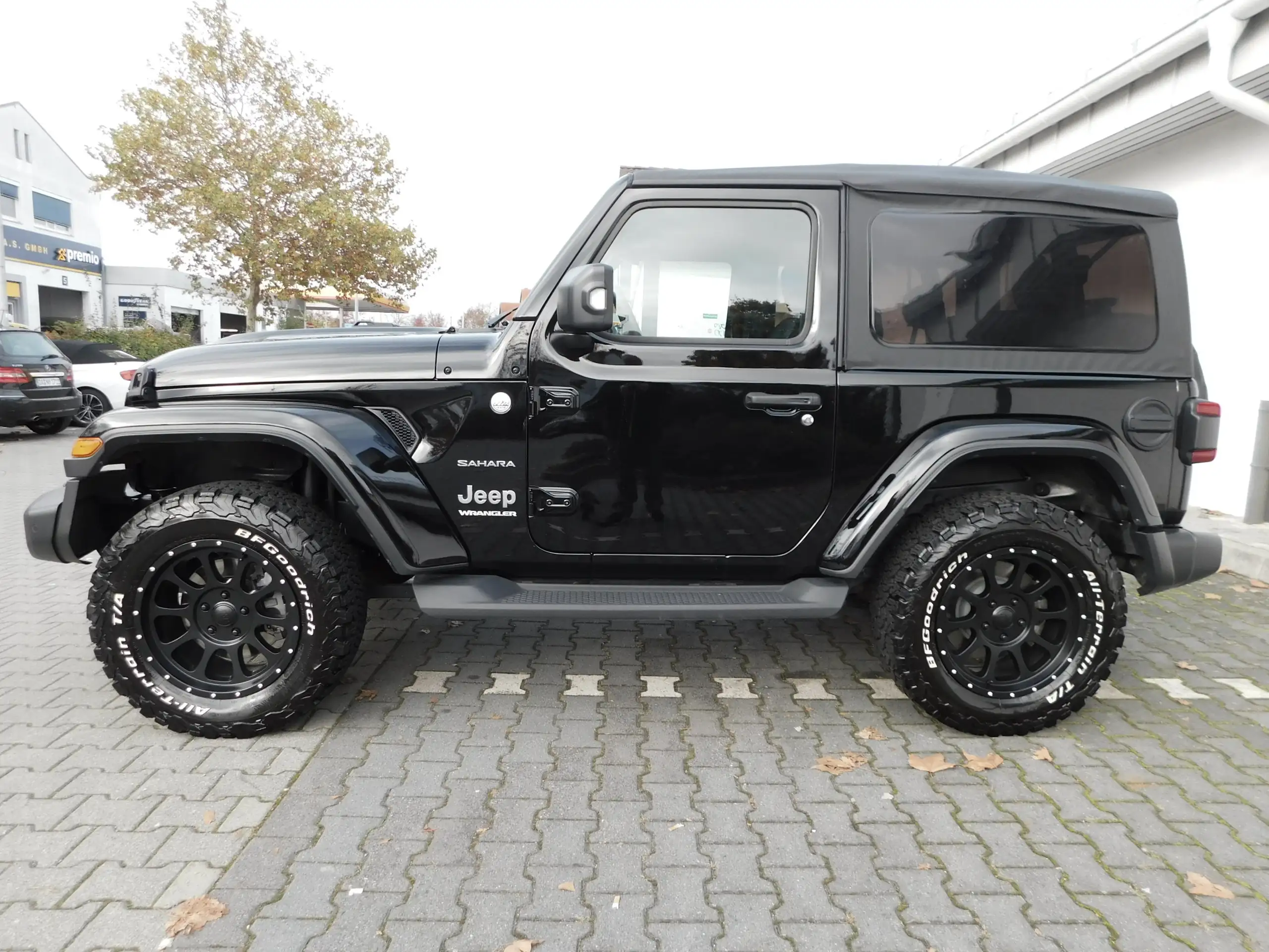 Jeep - Wrangler