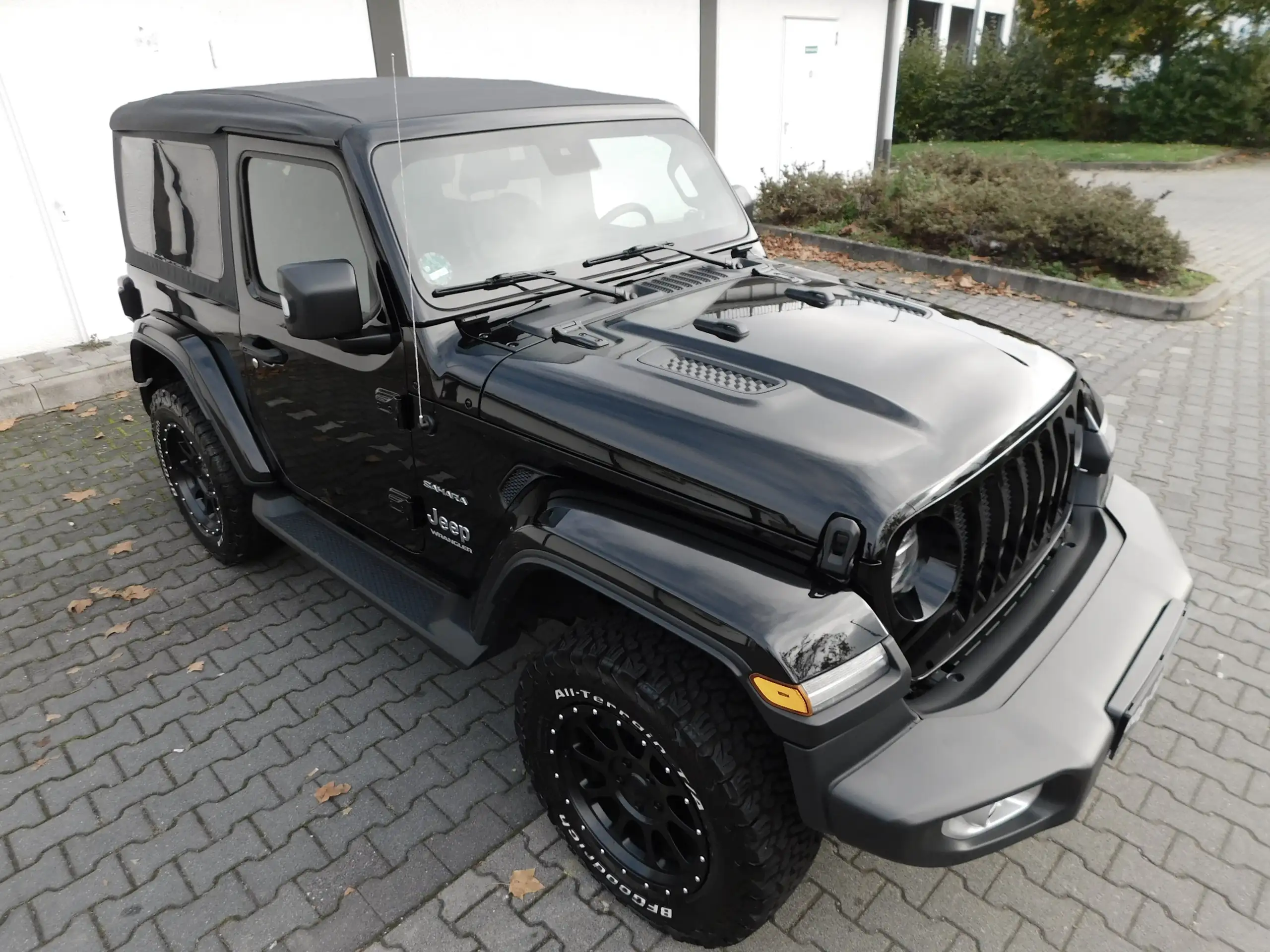 Jeep - Wrangler