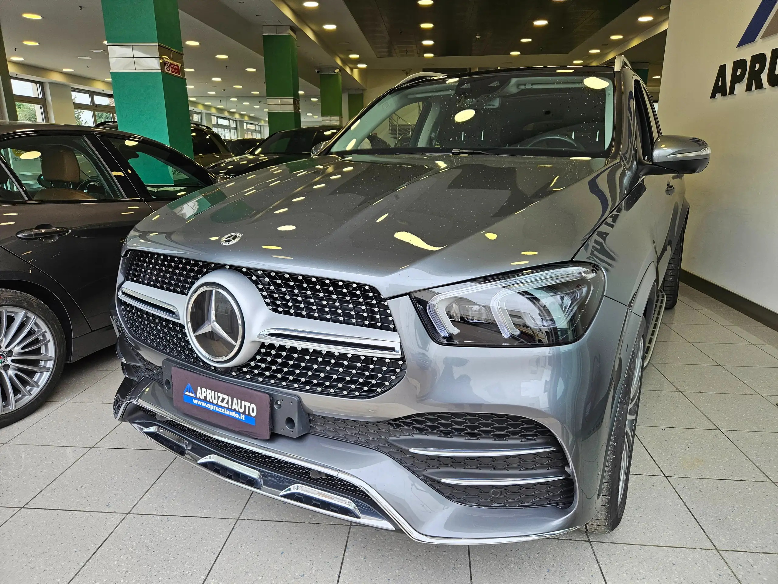 Mercedes-Benz - GLE 300