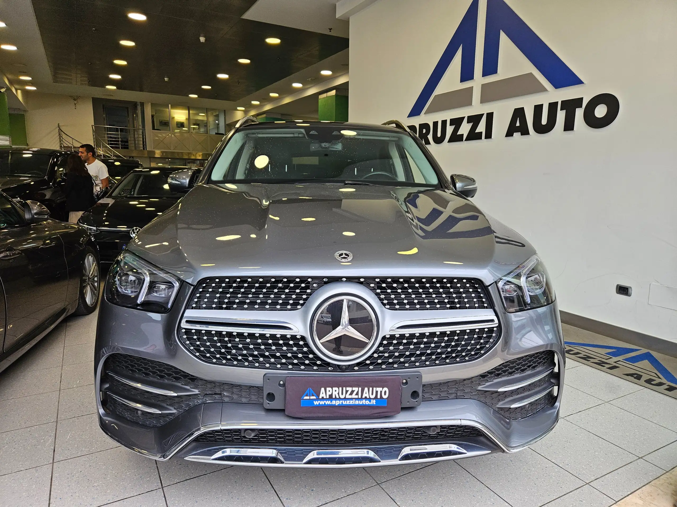 Mercedes-Benz - GLE 300