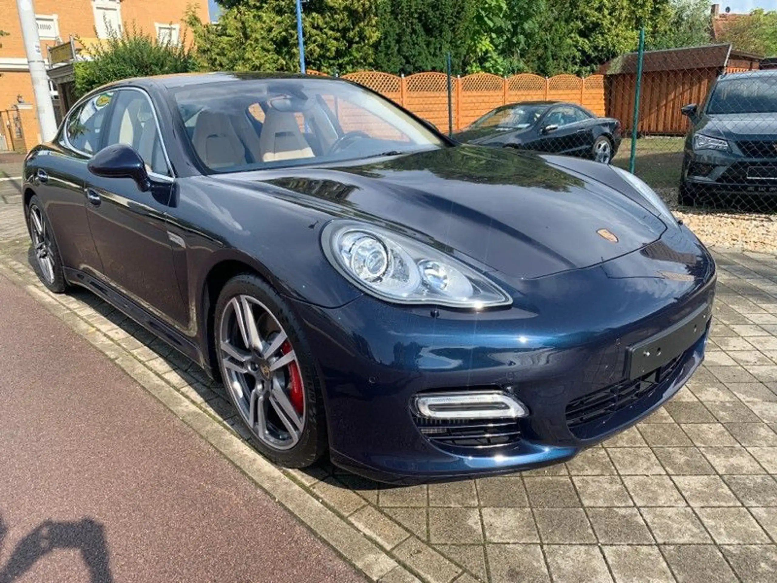 Porsche - Panamera