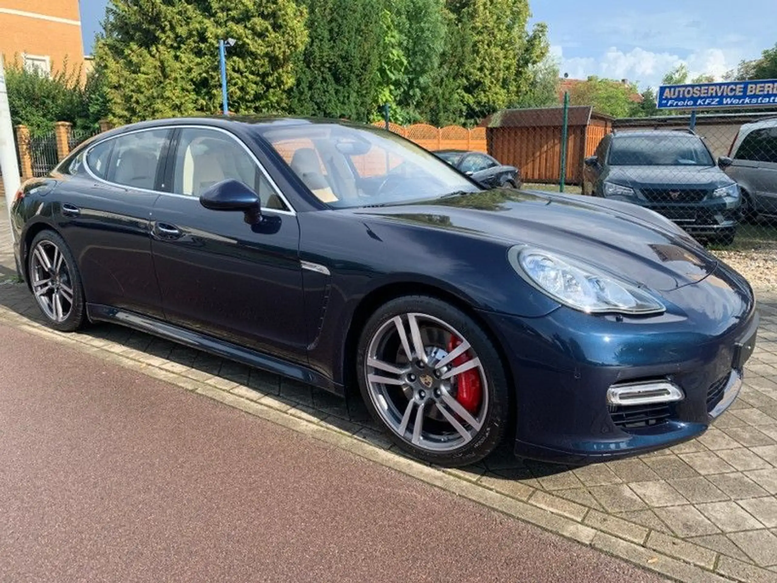 Porsche - Panamera