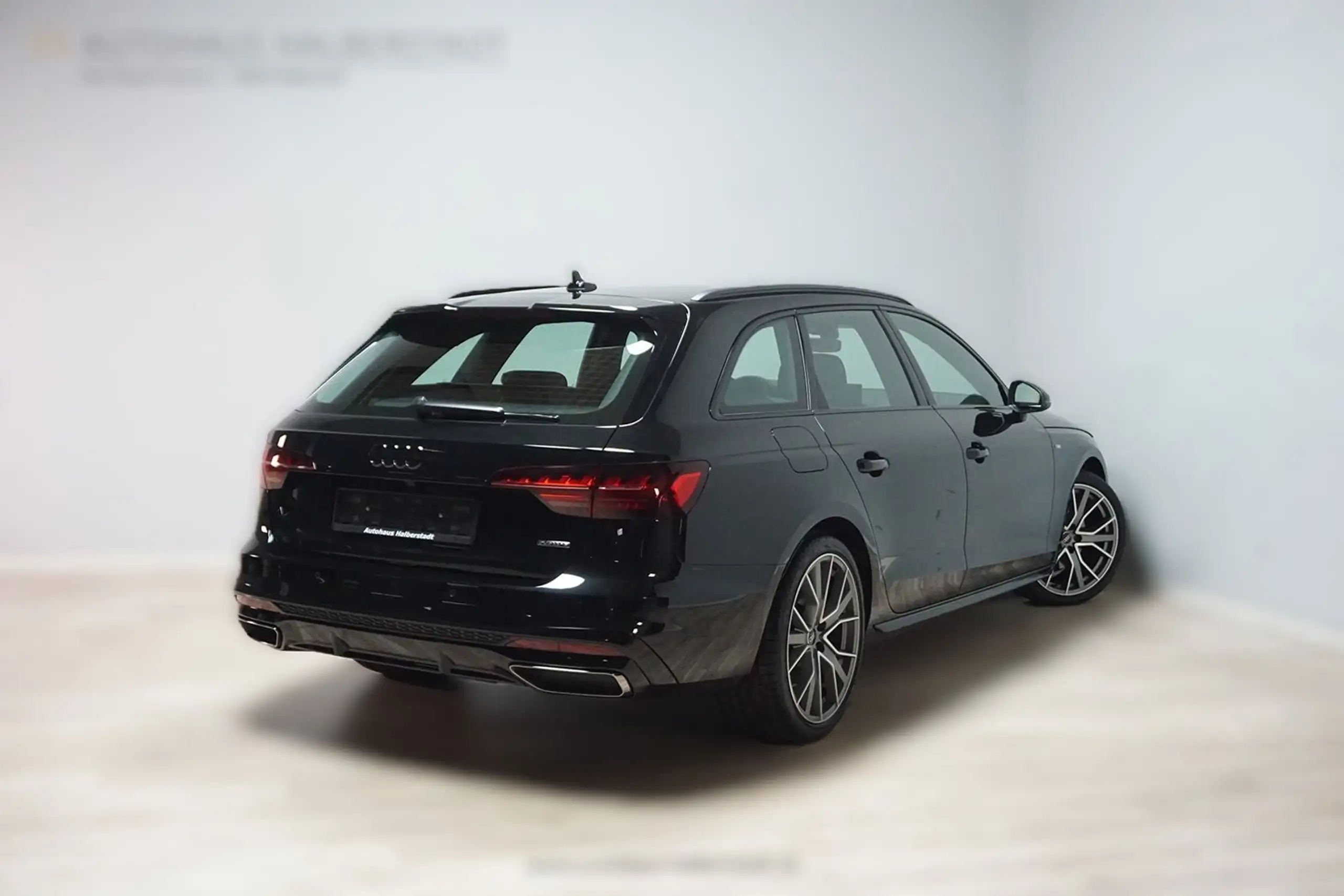 Audi - A4