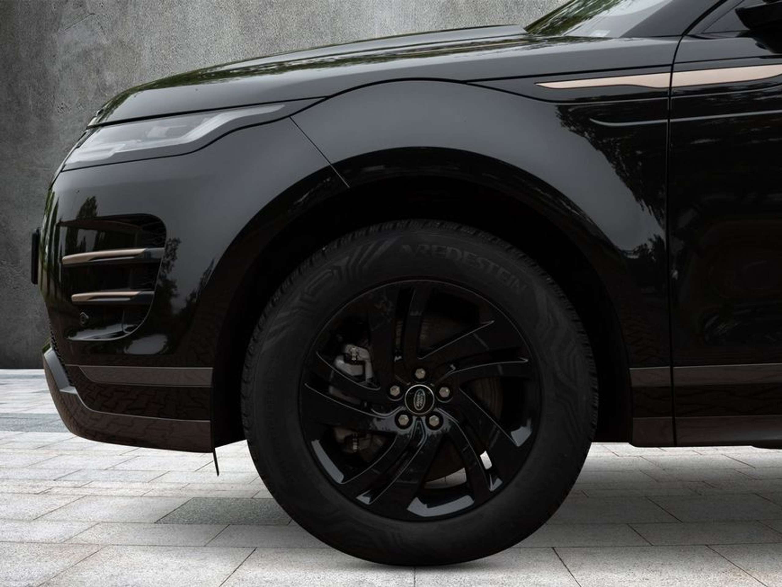 Land Rover - Range Rover Evoque