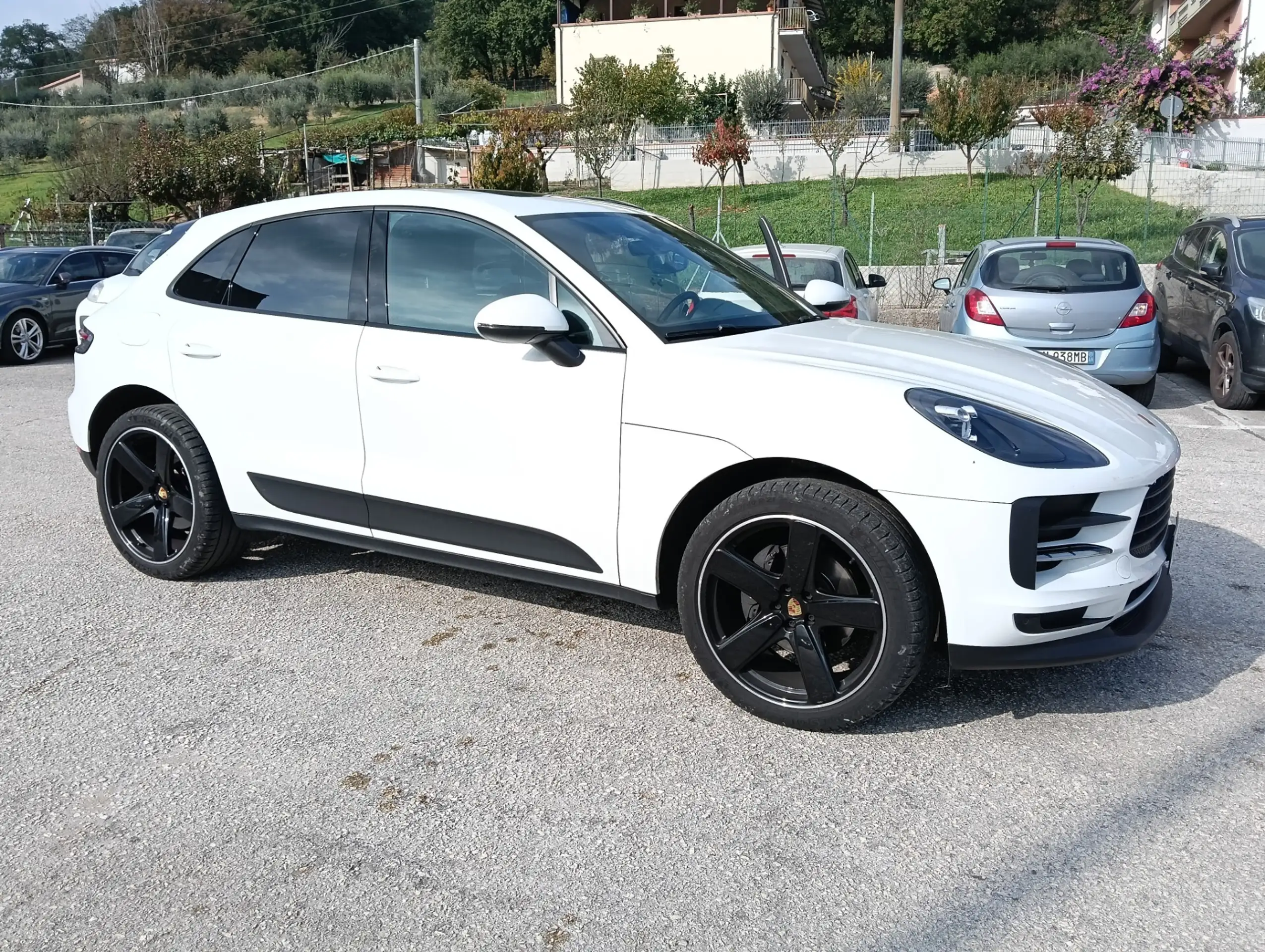 Porsche - Macan