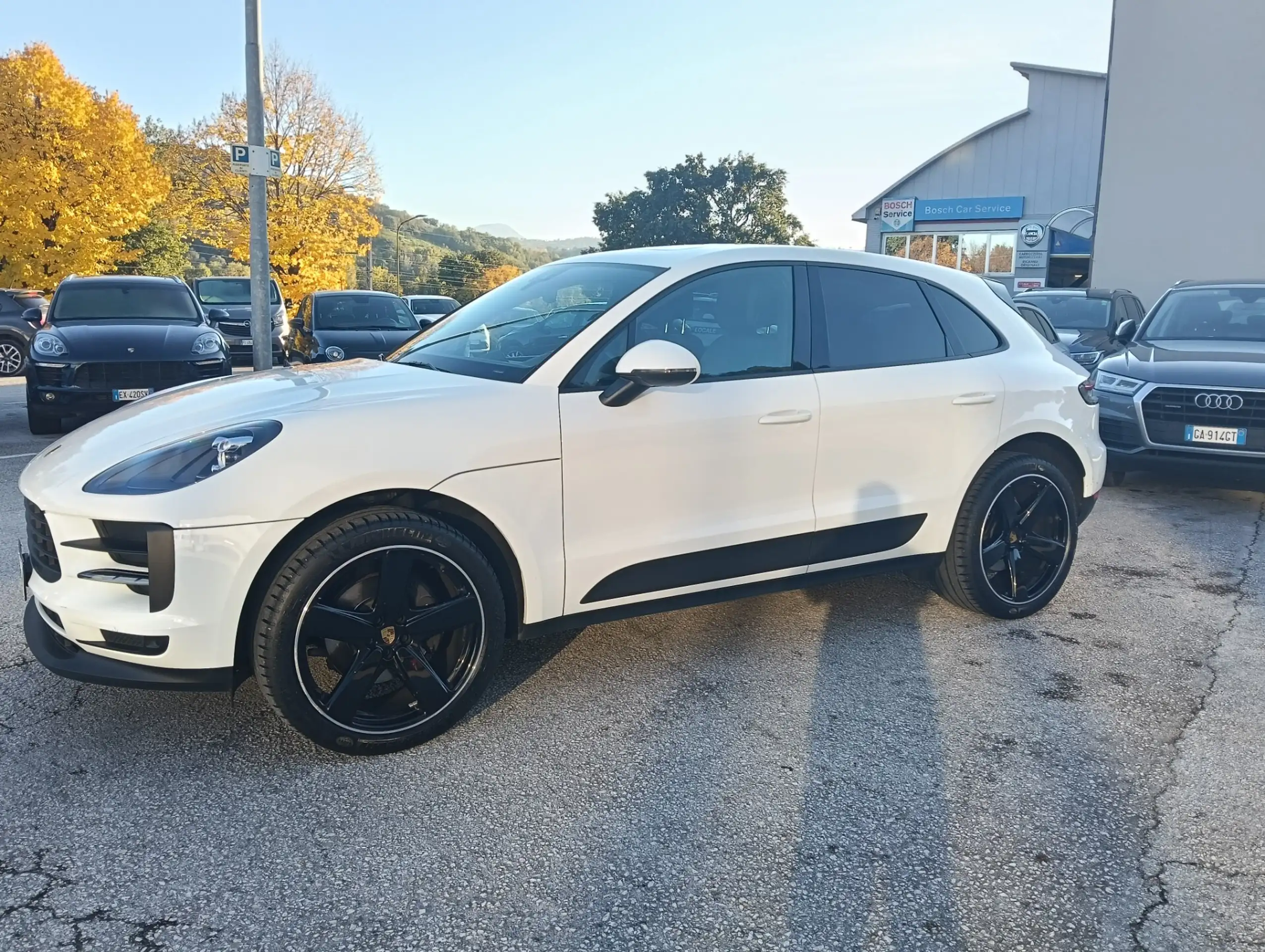 Porsche - Macan