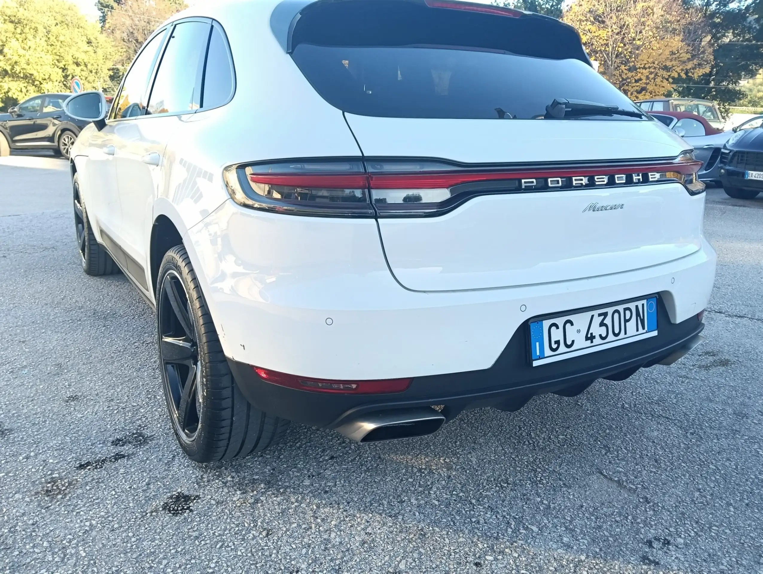 Porsche - Macan