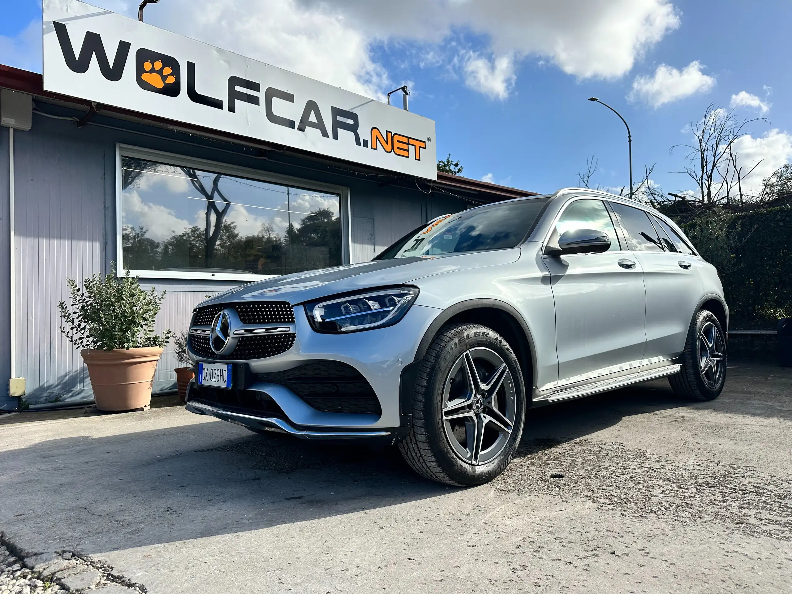 Mercedes-Benz - GLC 300