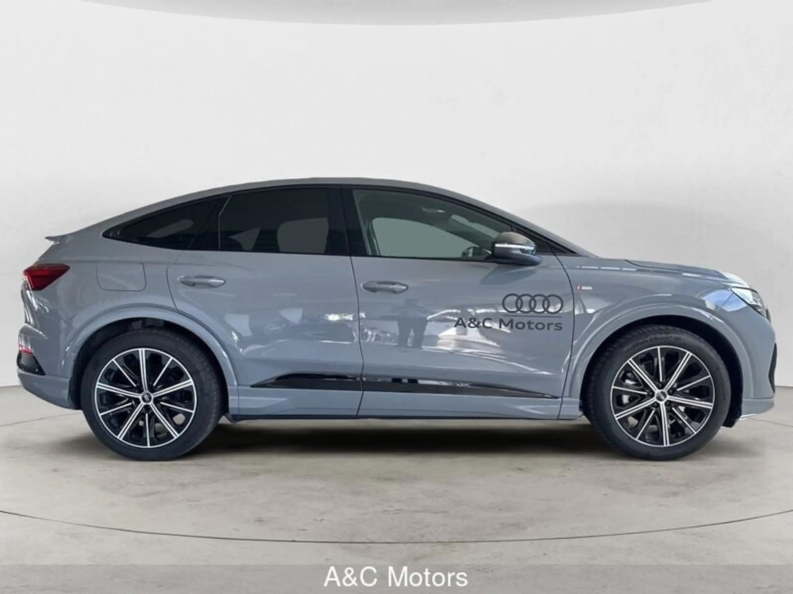 Audi - Q4 e-tron